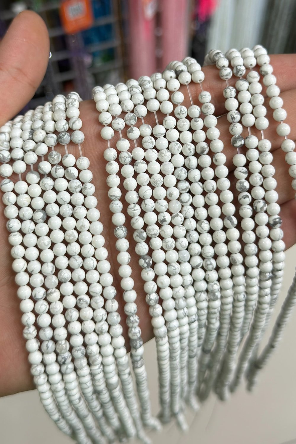 Havlit Taşı Küre Kesim Parlak 4mm Doğal Taş Dizi