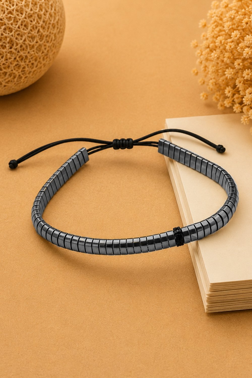 Hematit Doğal Taş Gümüş Yarım Oval Kesim Siyah Zirkonlu 6x2mm Makrome Bileklik