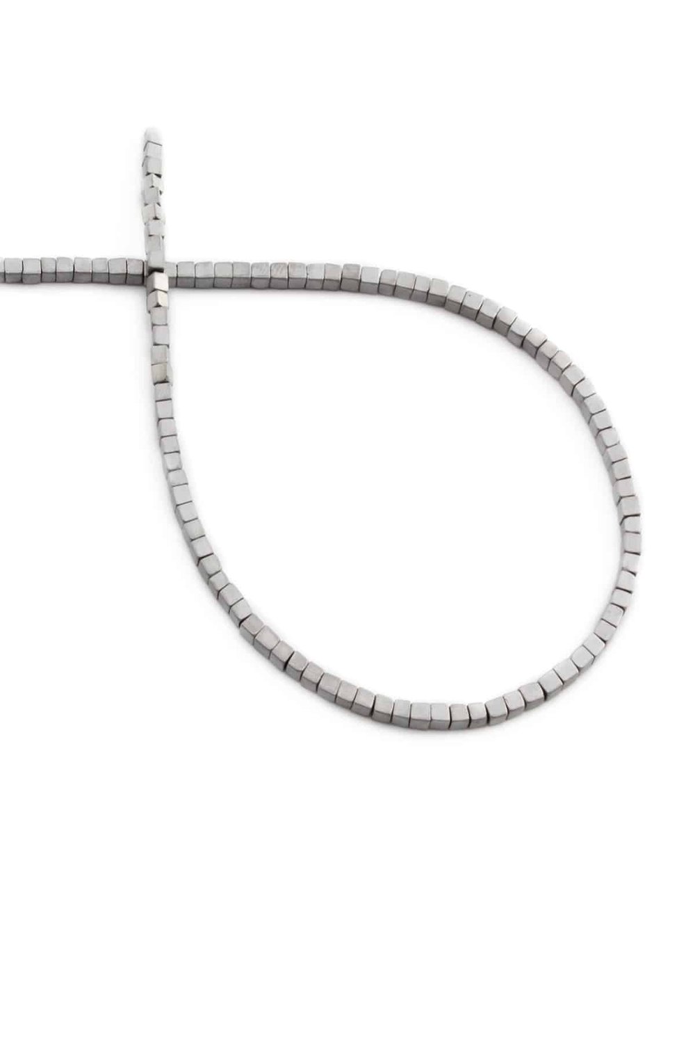 Hematit Taşı Küp Kesim Mat Açık Gri 2x2mm Doğal Taş Dizi