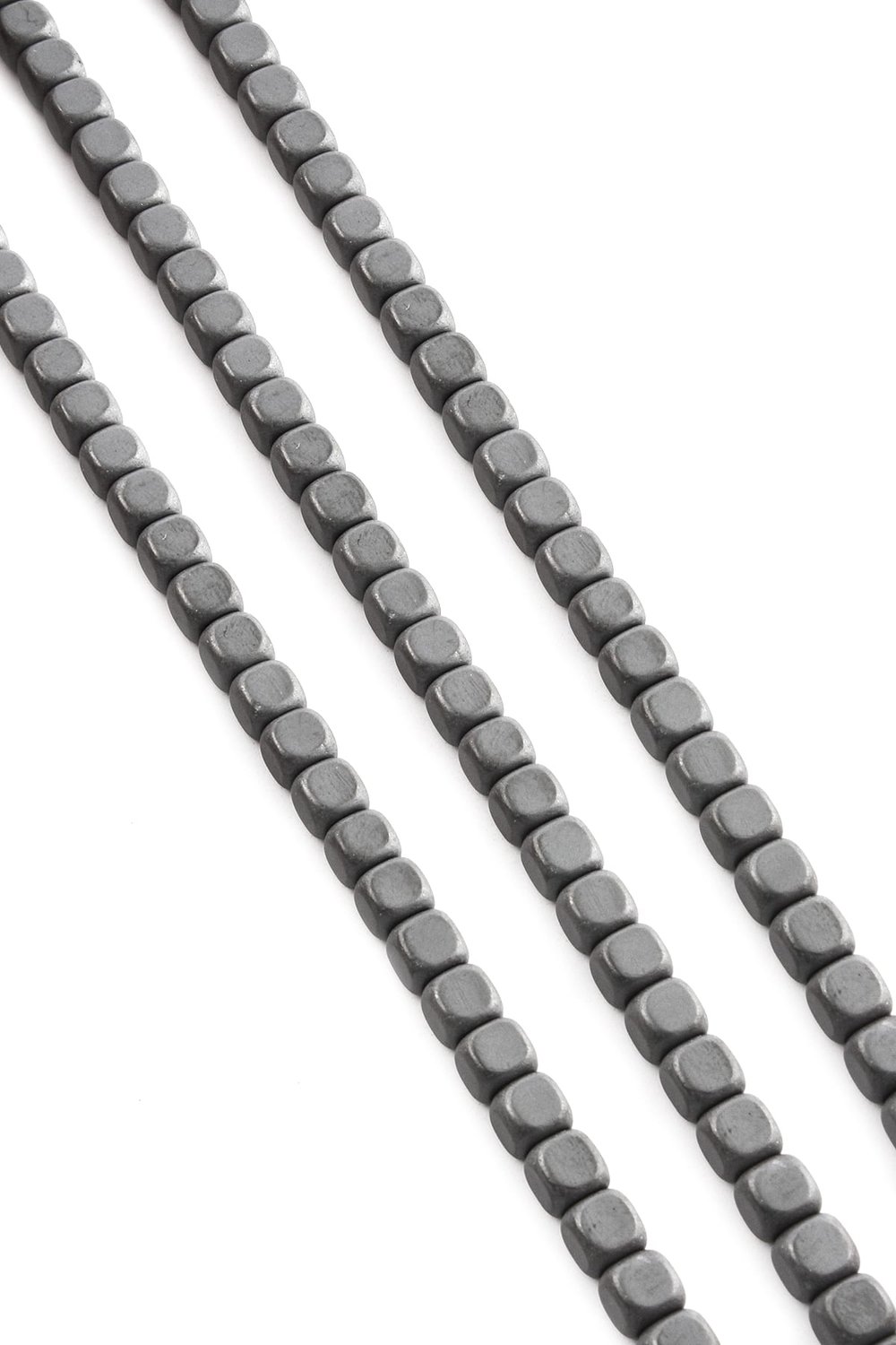 Hematit Taşı Küp Kesim Mat Gri 6x6mm Doğal Taş Dizi