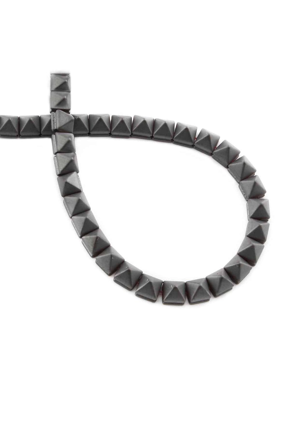 Hematit Taşı Kanallı Piramit Kesim Mat Gri 6x6mm Doğal Taş Dizi