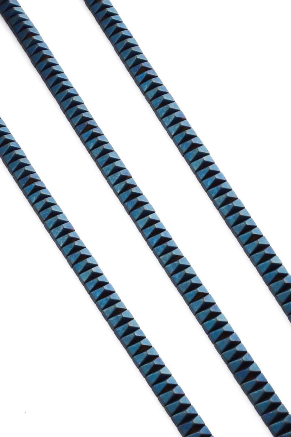 Hematit Taşı Piramit Kesim Mat Mavi 6x3mm Doğal Taş Dizi