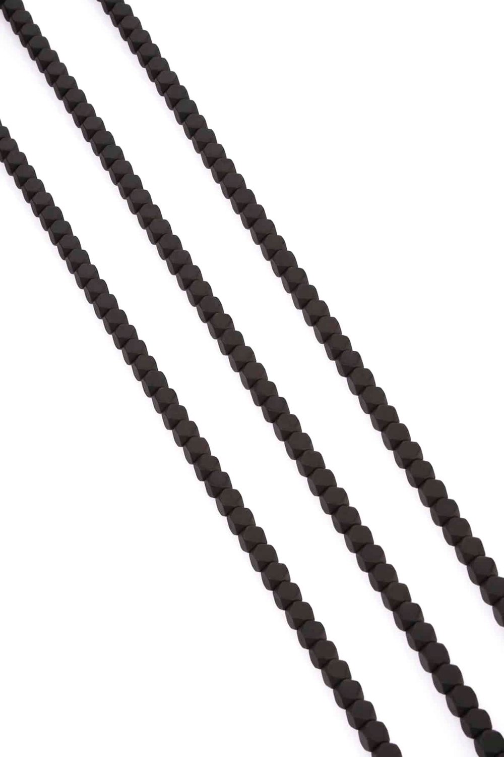 Hematit Taşı Küp Kesim Mat Siyah 4x4mm Doğal Taş Dizi