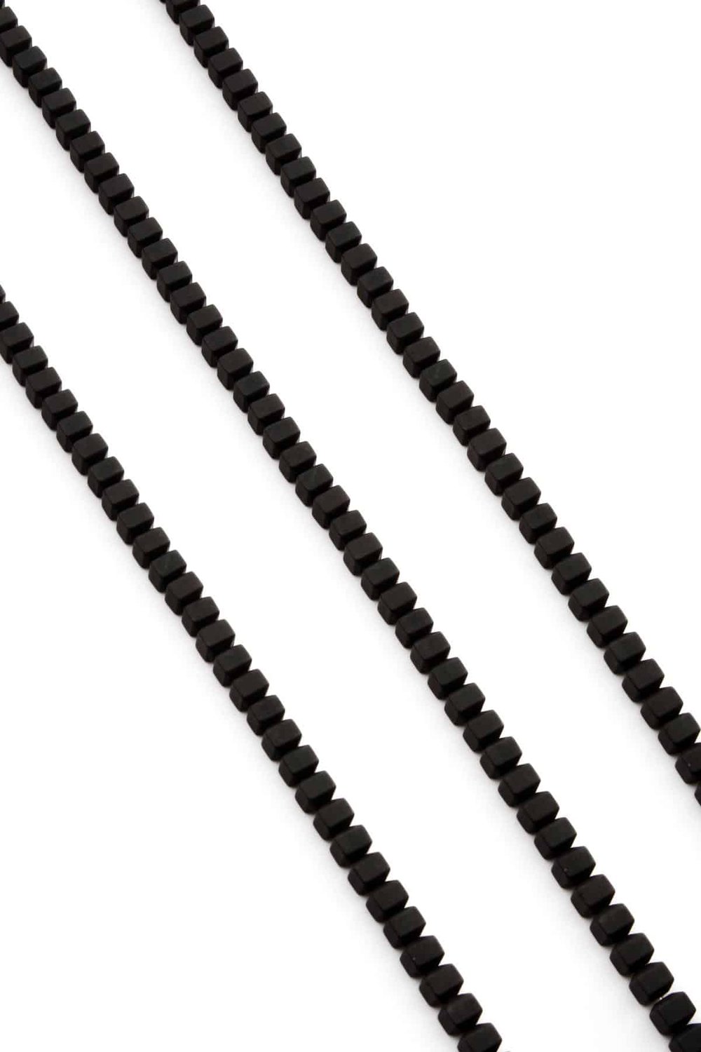Hematit Taşı Özel Kesim Mat Siyah 4x4mm Doğal Taş Dizi
