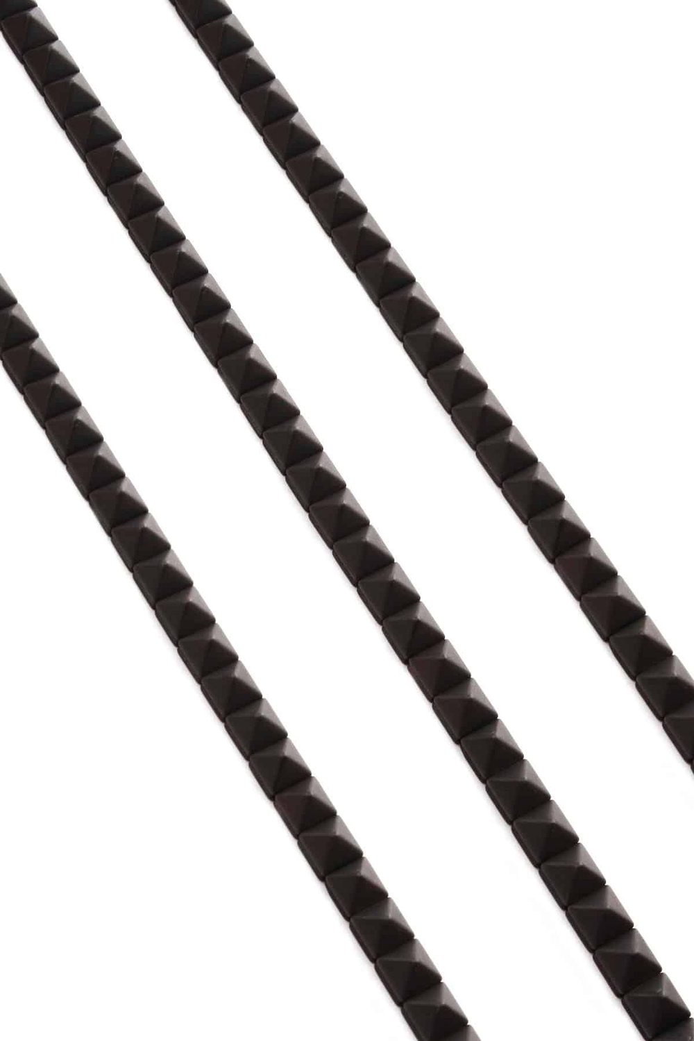 Hematit Taşı Kanallı Piramit Kesim Mat Siyah 6x6mm Doğal Taş Dizi