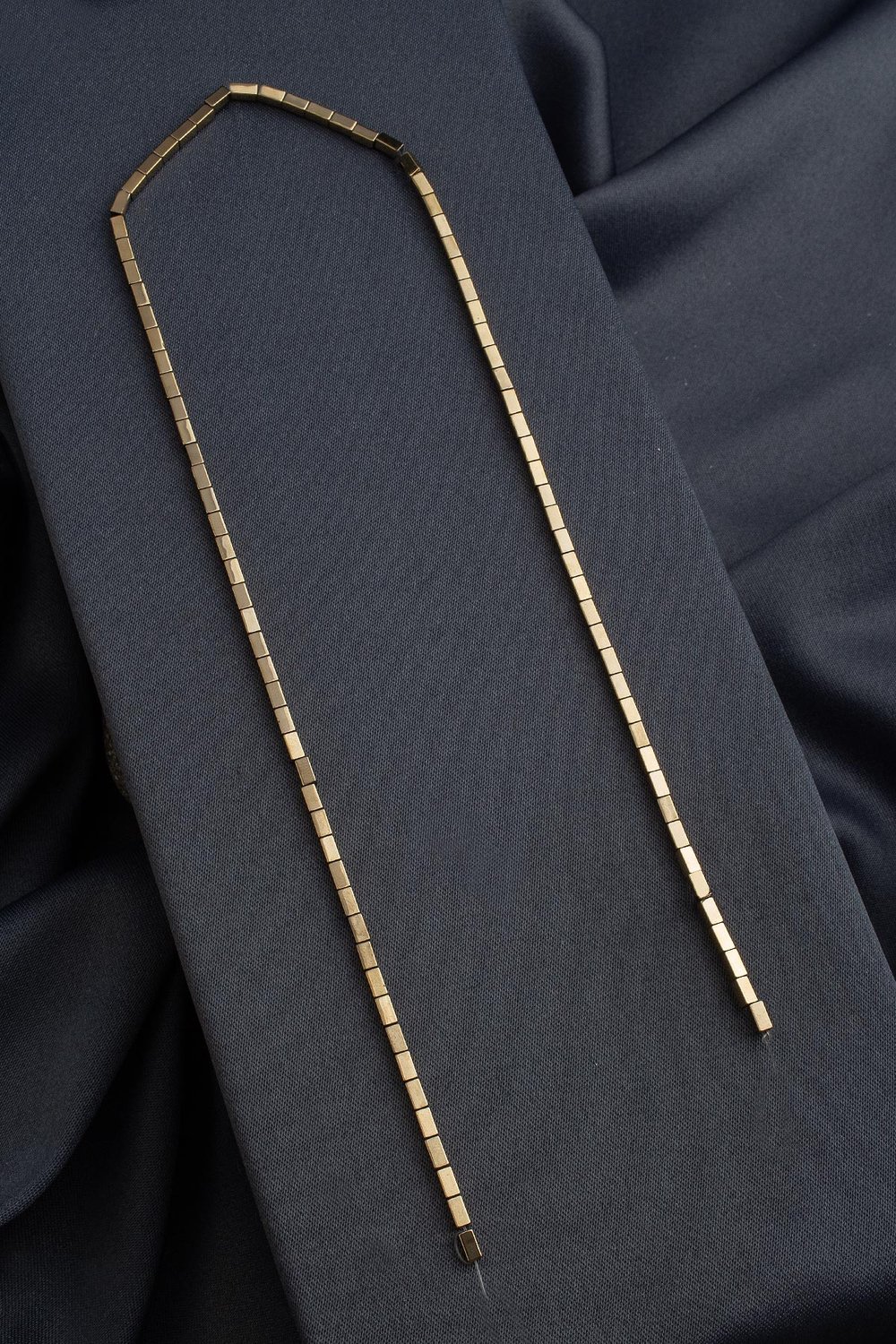 Hematit Doğal Taş Parlak Antik Sarı Dikdörtgen Kesim 2x4mm Dizi