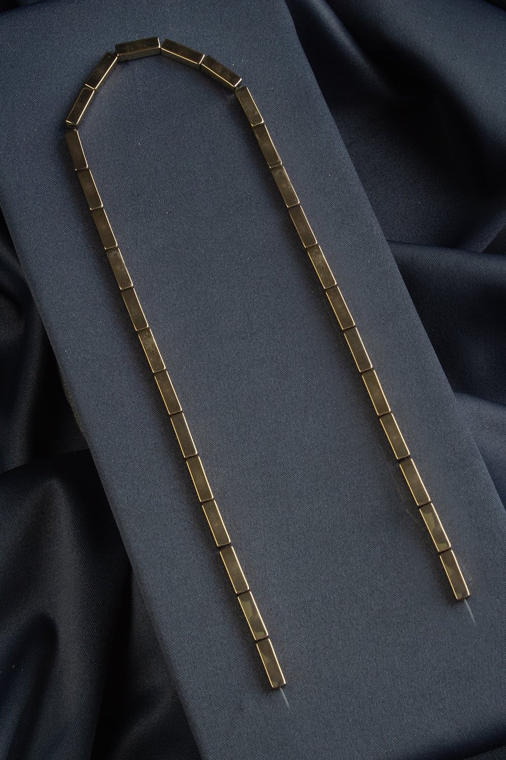 Hematit Taşı Dikdörtgen Kesim Parlak Antik Sarı 4x13mm Doğal Taş Dizi