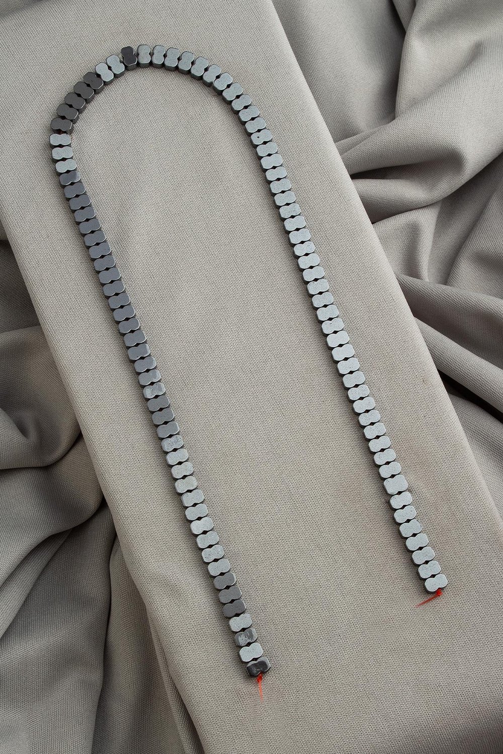 Hematit Doğal Taş Parlak Füme Yassı Yatay Dikdörtgen Kesim 3x6mm Dizi [AA]