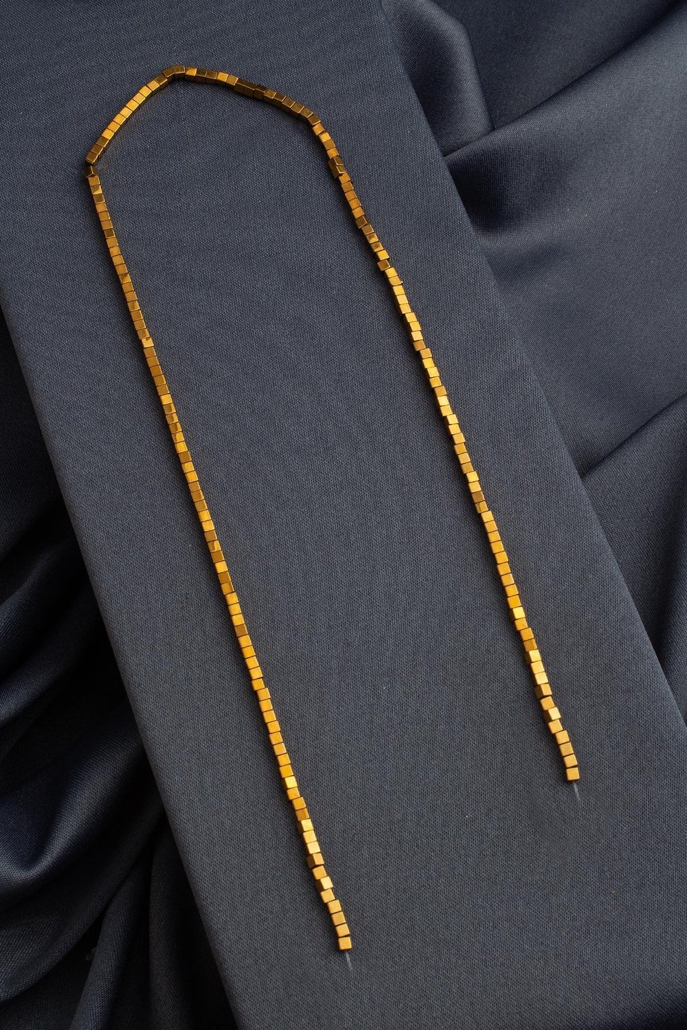 Hematit Doğal Taş Parlak Gold Küp Kesim 2x2mm Dizi