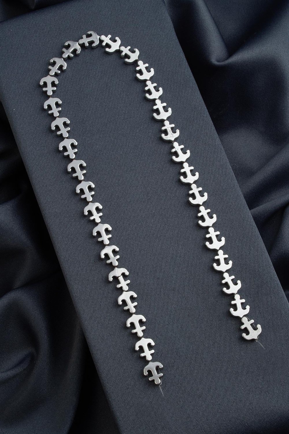 Hematit Doğal Taş Parlak Gümüş Gemi Çapası Kesim 13x11mm Dizi