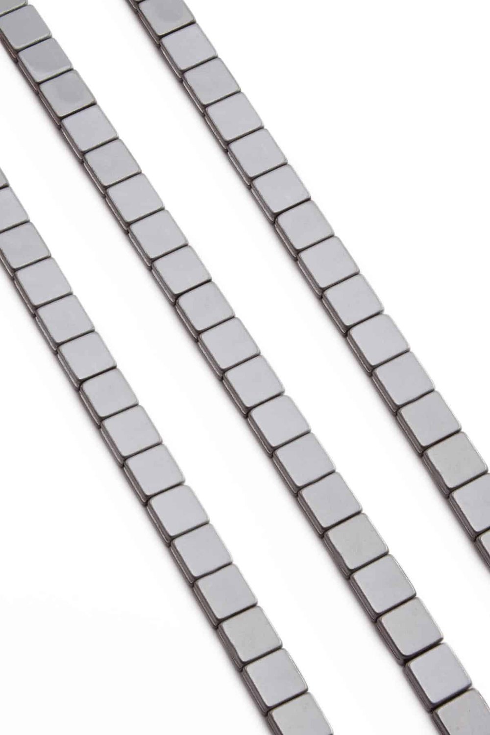 Hematit Taşı Kanallı Yassı Kare Kesim Parlak Gümüş 8x8mm Doğal Taş Dizi
