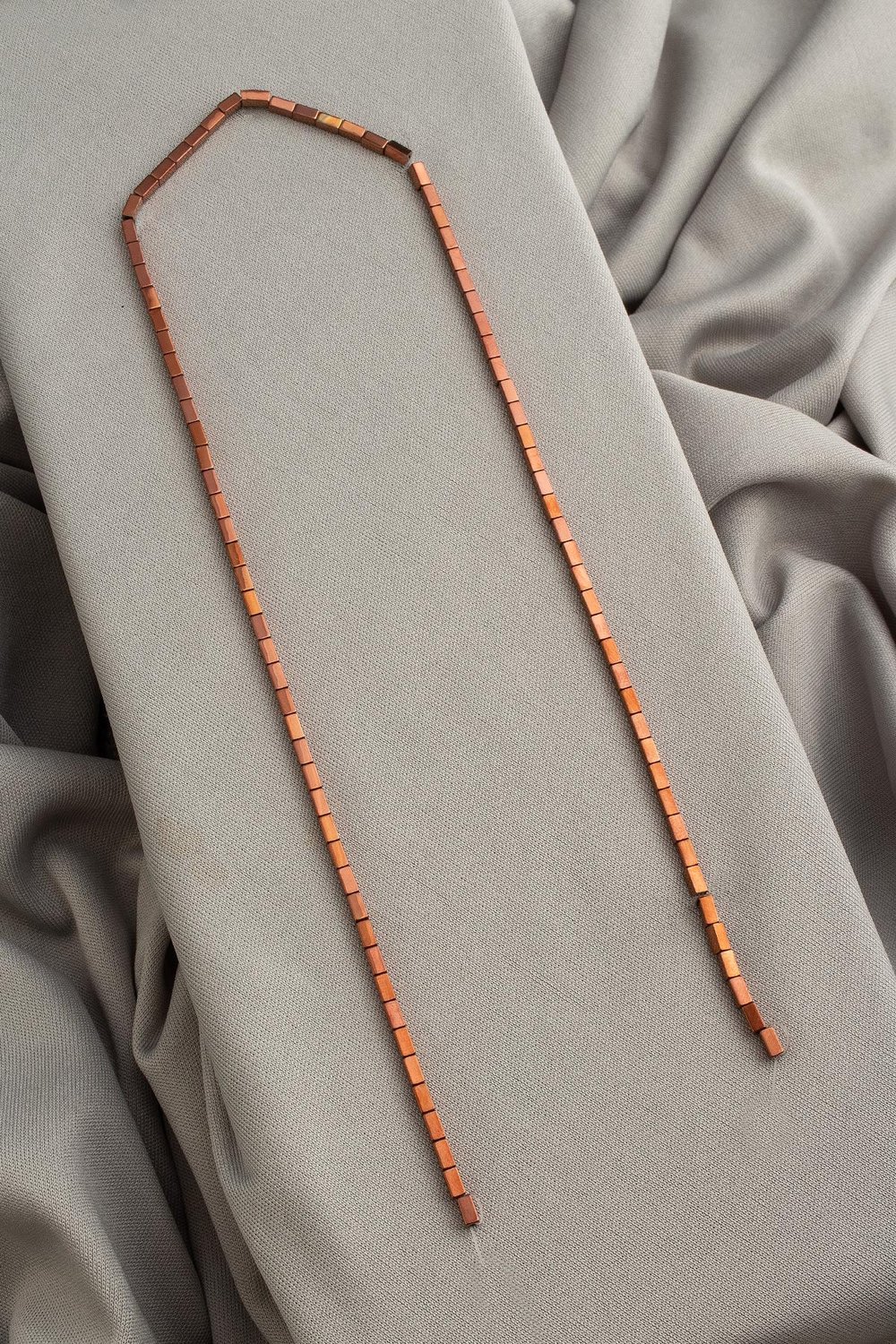 Hematit Doğal Taş Parlak Kahverengi Dikdörtgen Kesim 2x4mm Dizi