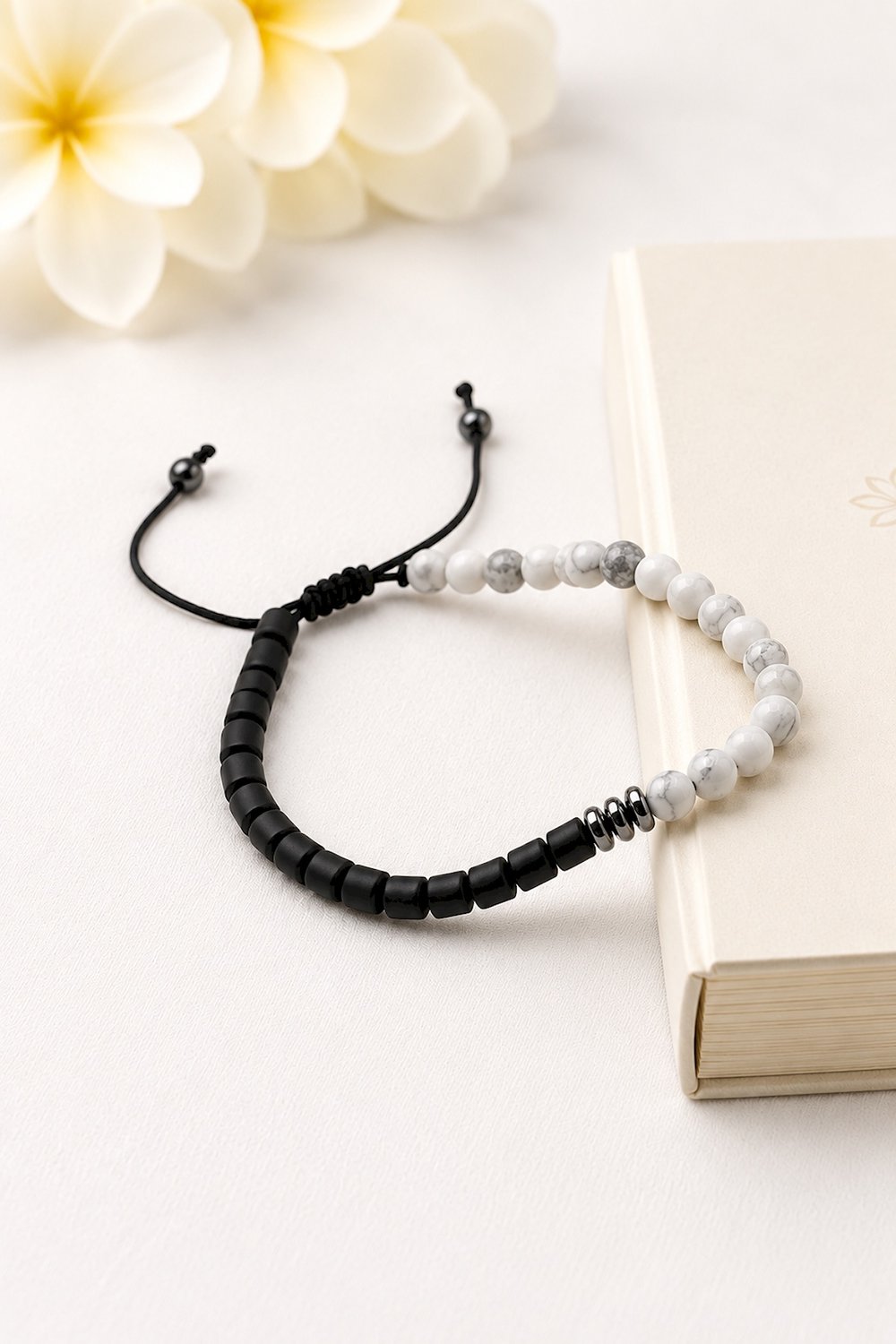 Hematite Stone-Howlite Stone Shiny Round-Cut 6mm Macrame Bracelet