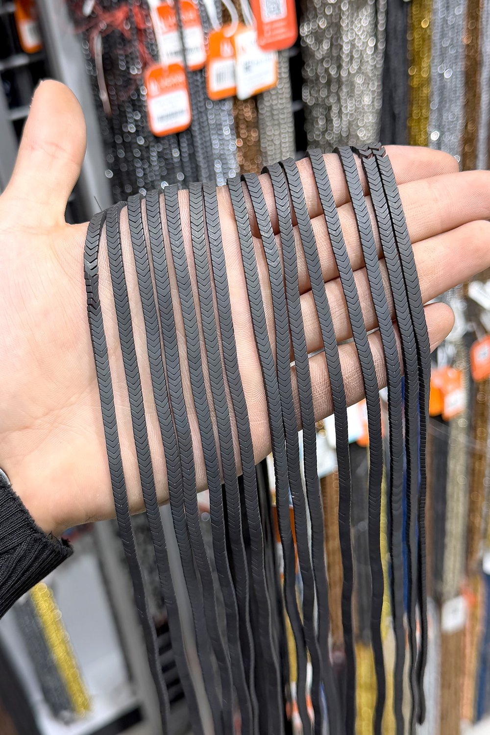 Hematit Taşı 4x1mm Çavuş Kesim Doğal Taş Diziler