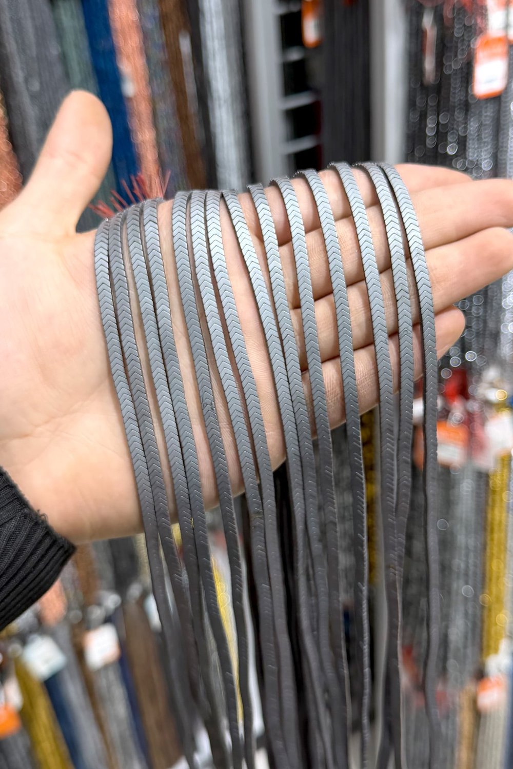 Hematit Taşı 4x1mm Çavuş Kesim Doğal Taş Diziler
