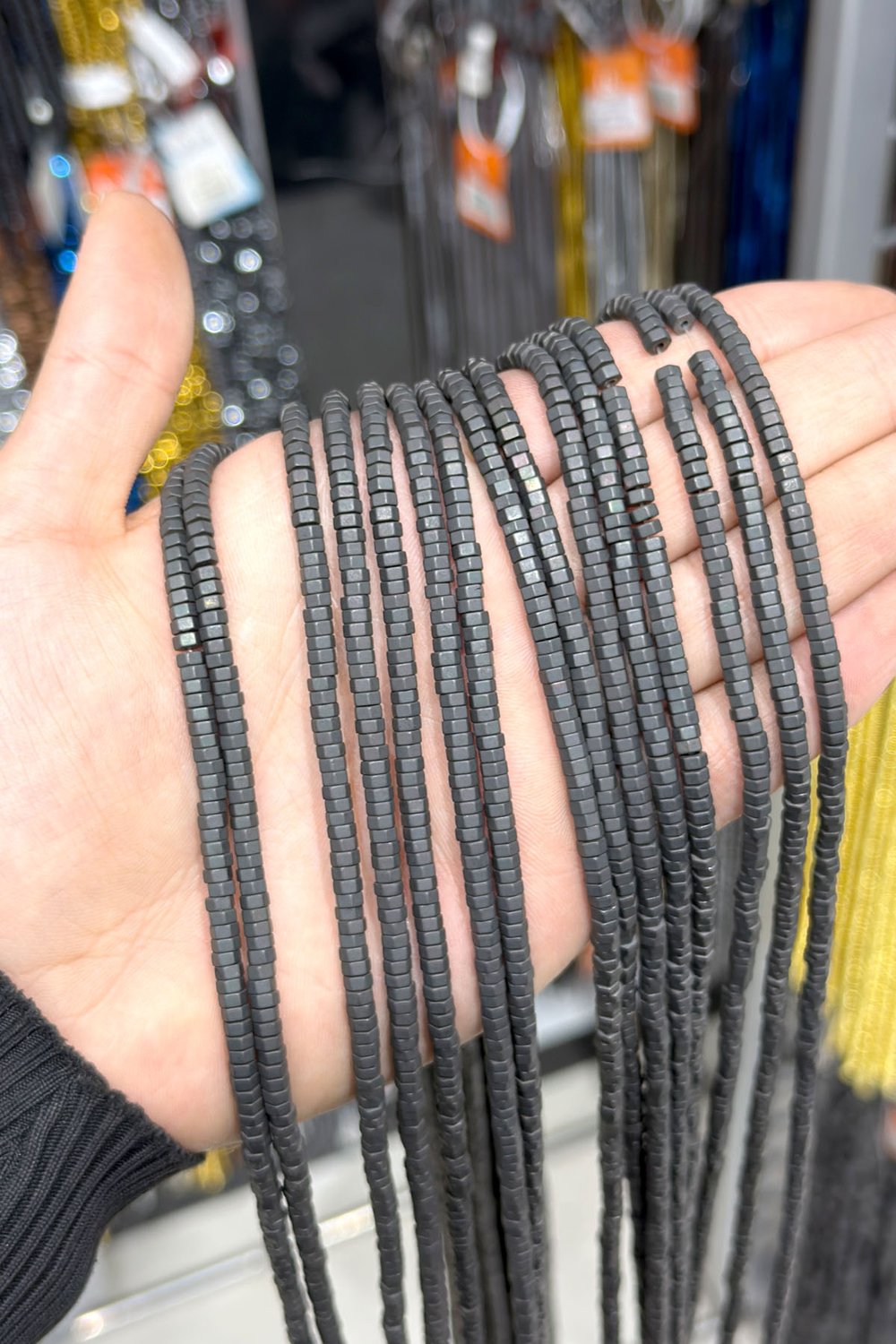 Hematit Taşı 4x2mm Altıgen Kesim Doğal Taş Diziler