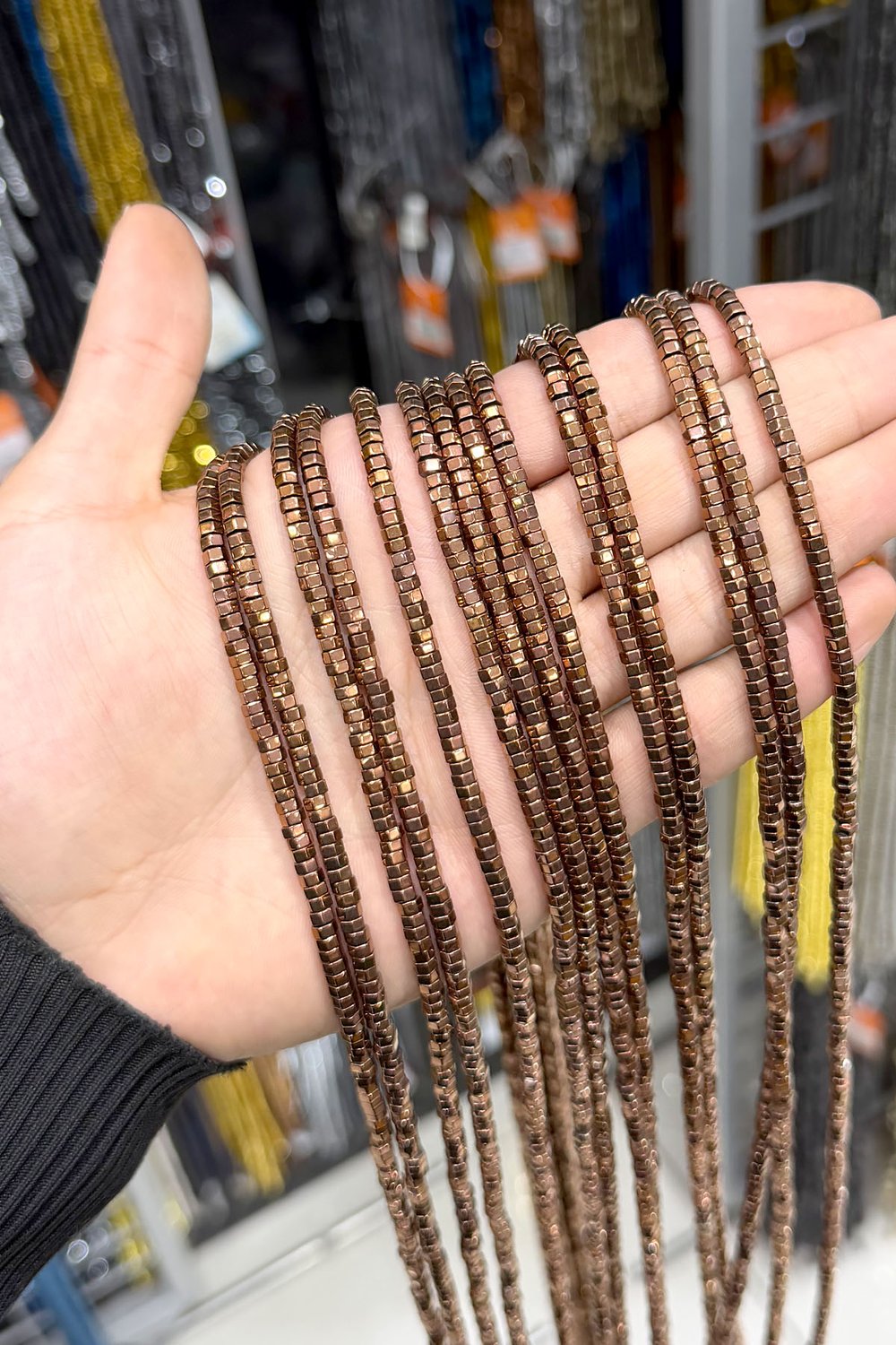Hematit Taşı 4x2mm Altıgen Kesim Doğal Taş Diziler