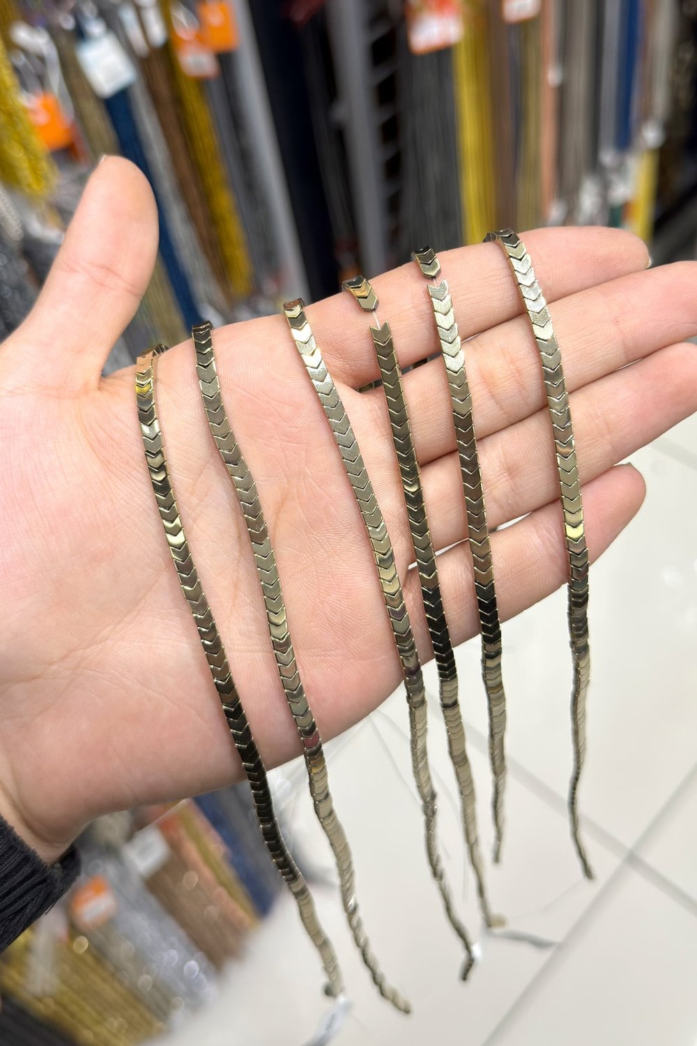 Hematit Taşı 4x2mm Çavuş Kesim Doğal Taş Diziler