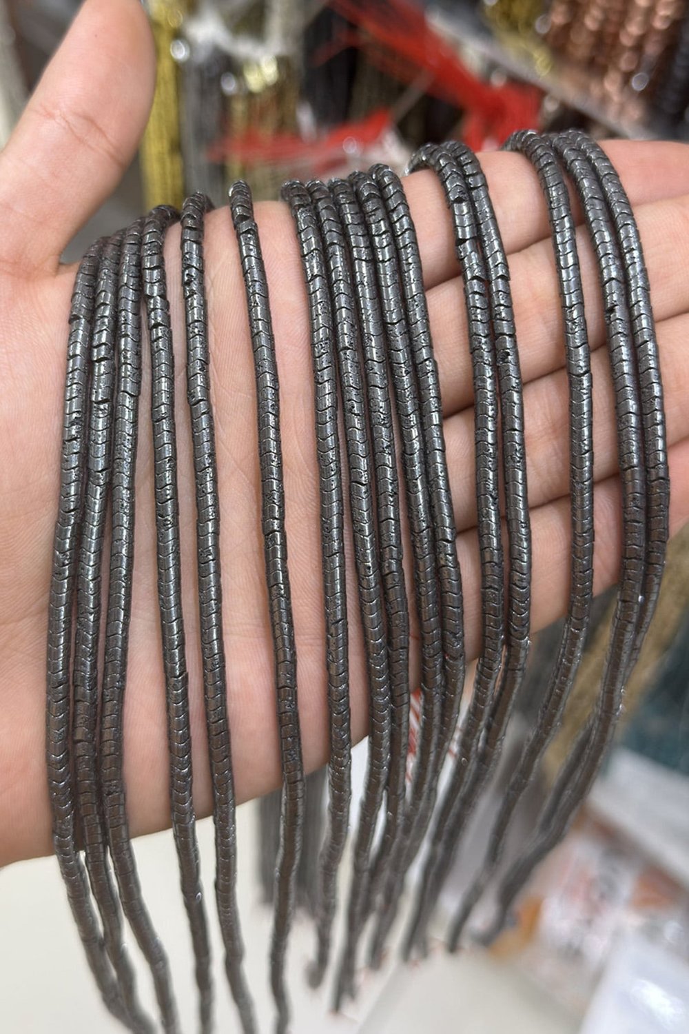 Hematit Taşı 4x2mm Dalgalı Rondela Kesim Doğal Taş Diziler