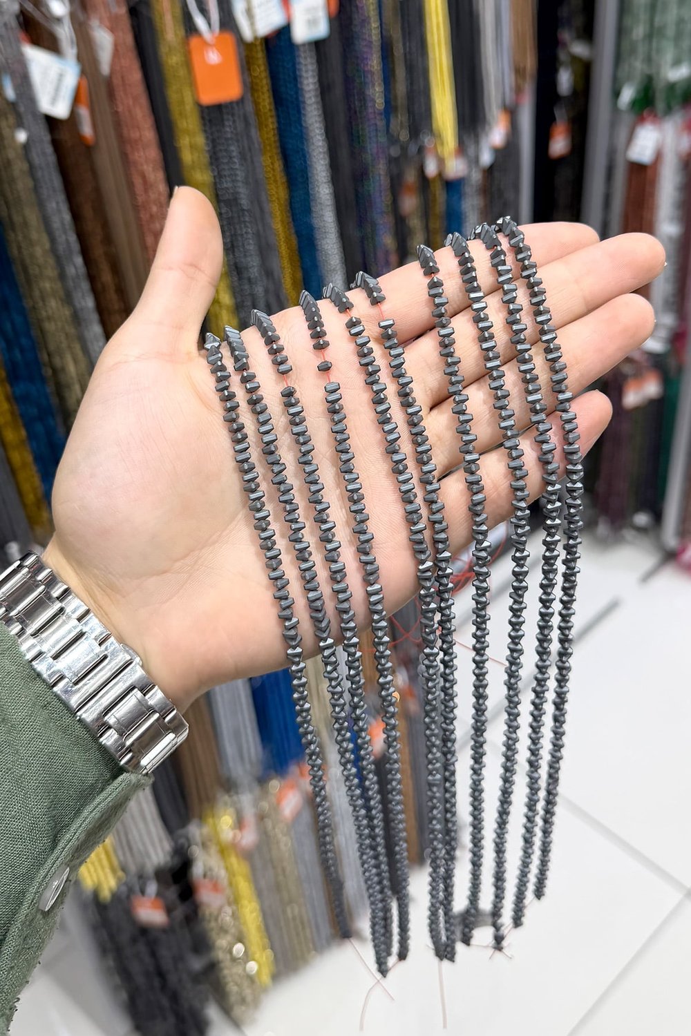 Hematit Taşı 4x3mm Üçgen Rondela Kesim Doğal Taş Diziler