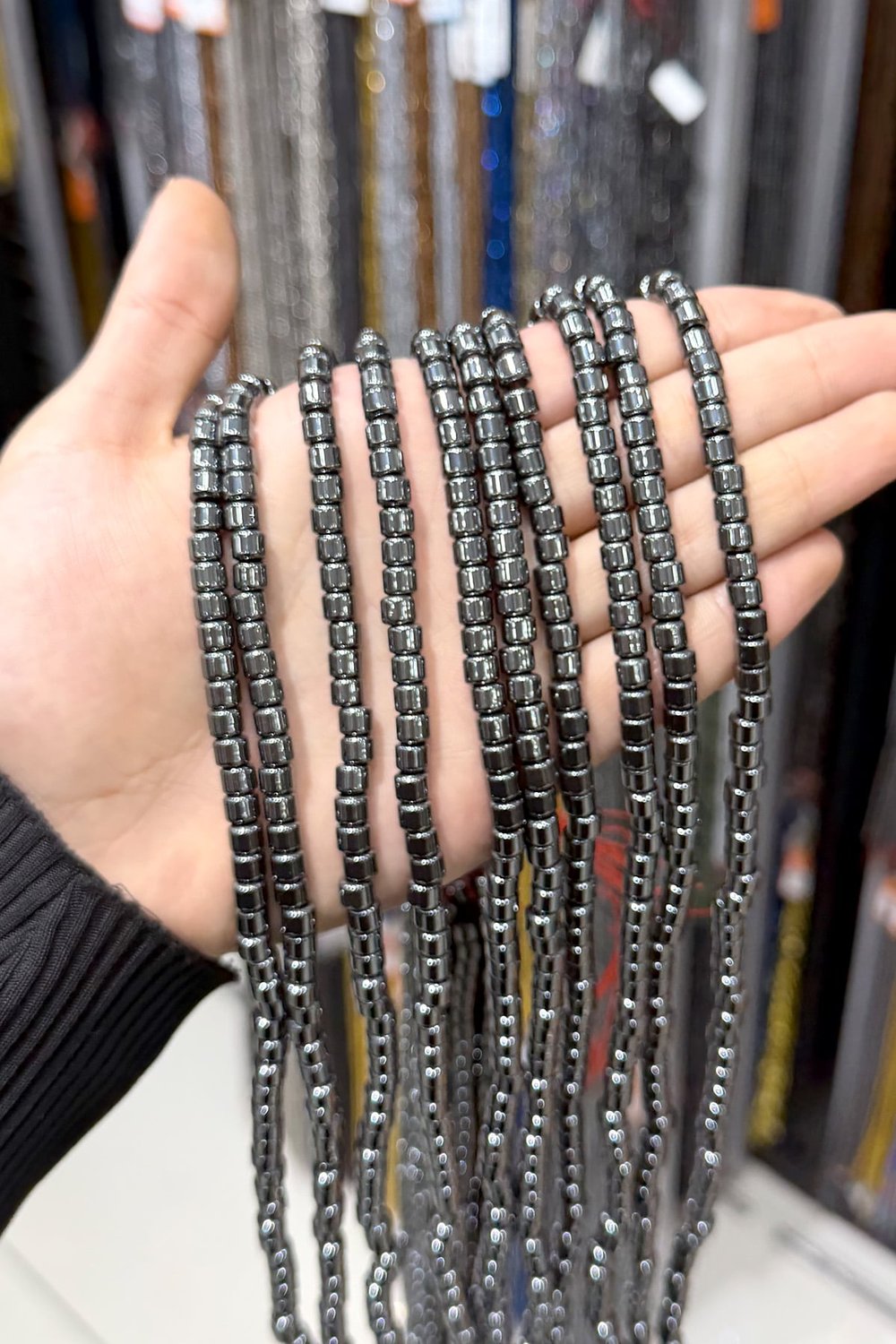 Hematit Taşı 4x4mm Altıgen Kesim Doğal Taş Diziler