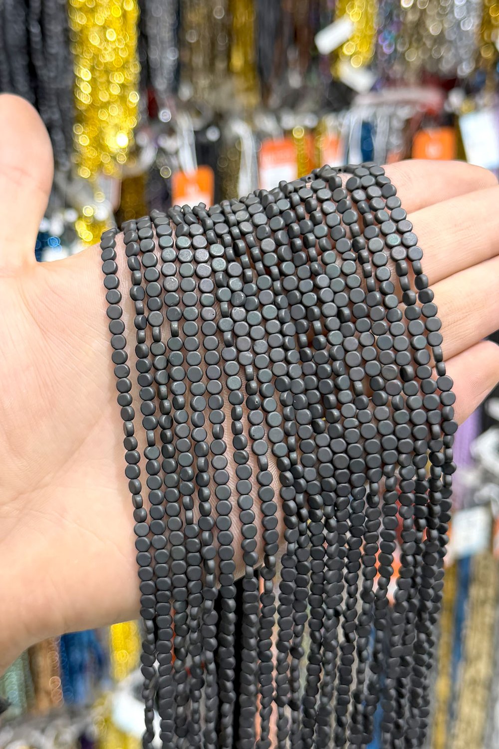 Hematit Taşı 4x4mm Daire Kesim Doğal Taş Diziler