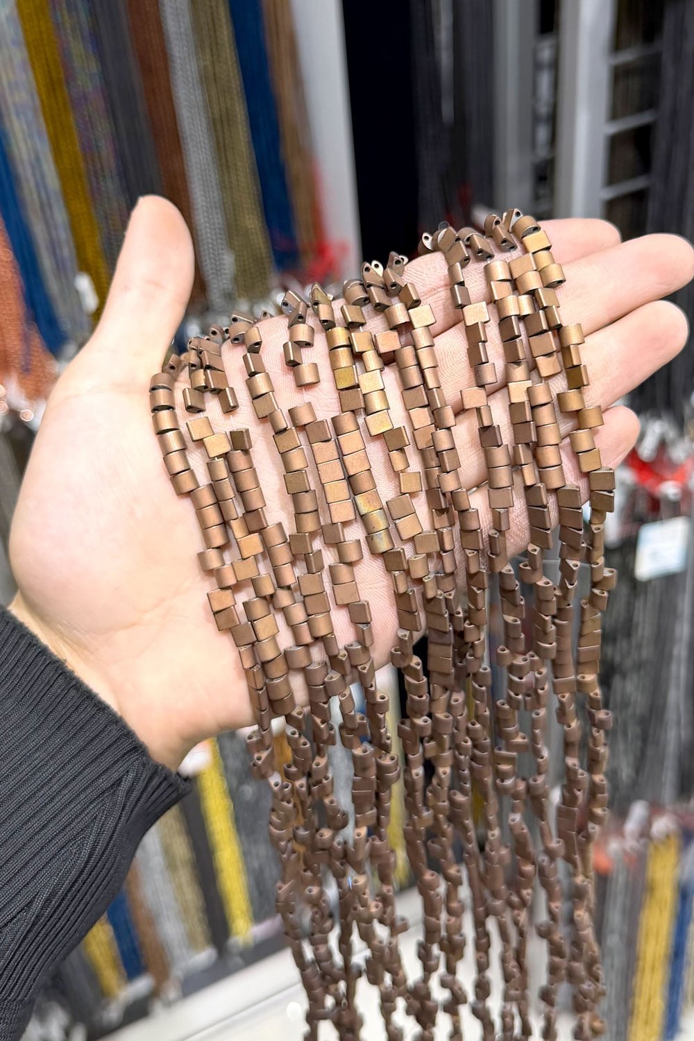 Hematit Taşı 6x5mm Bombeli Kesim Doğal Taş Diziler