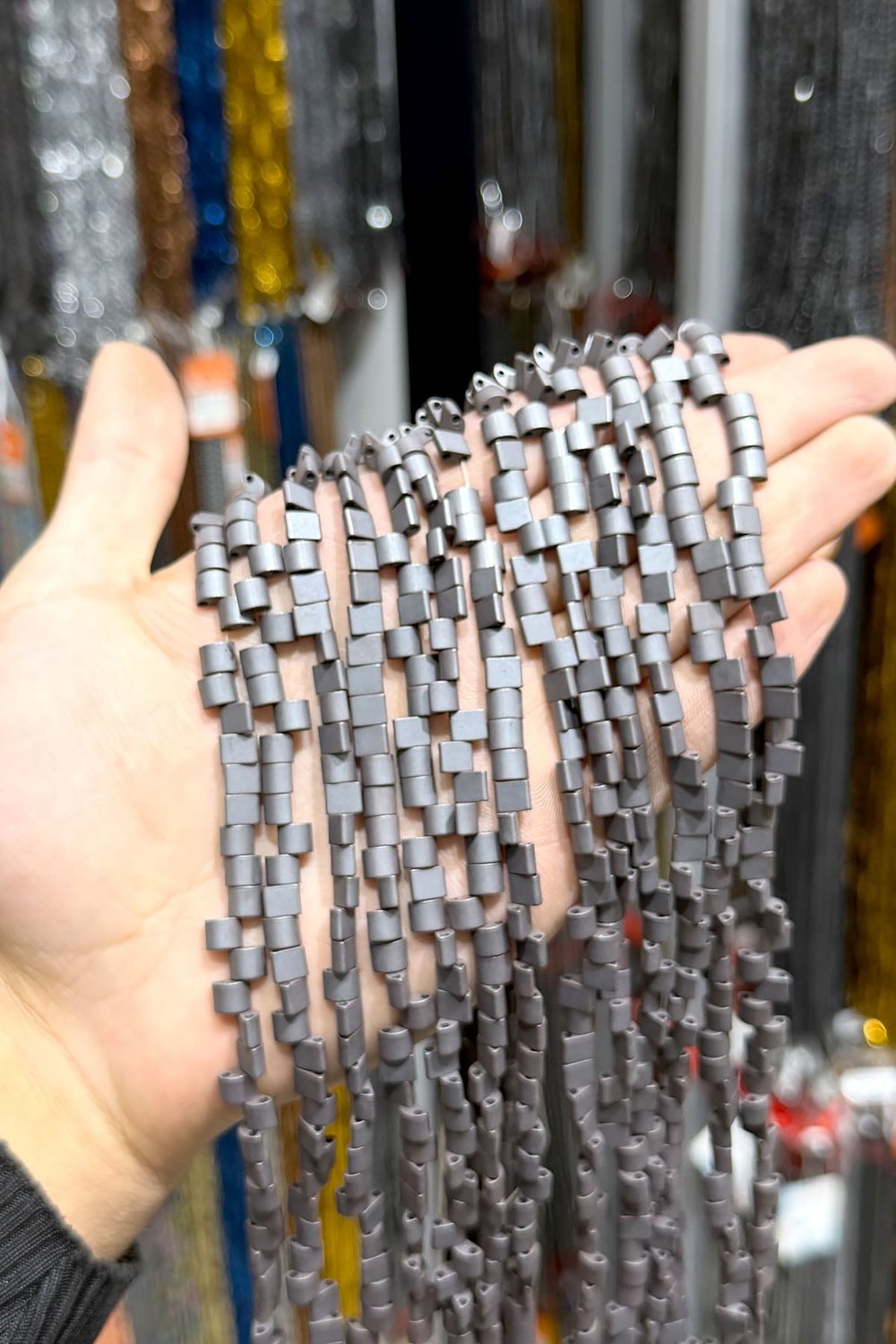 Hematit Taşı 6x5mm Bombeli Kesim Doğal Taş Diziler