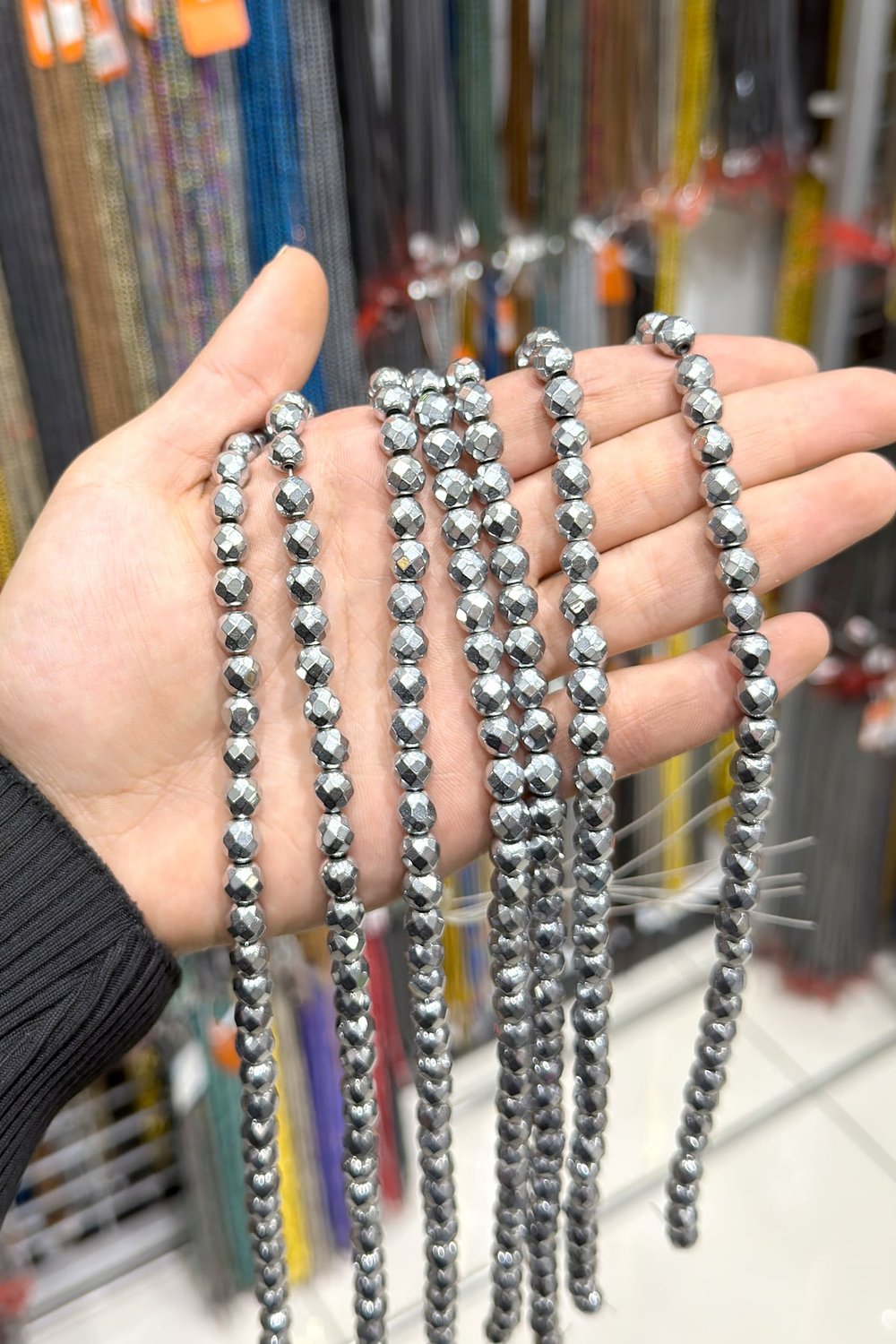 Hematit Taşı 8mm Faset Küre Kesim Doğal Taş Diziler