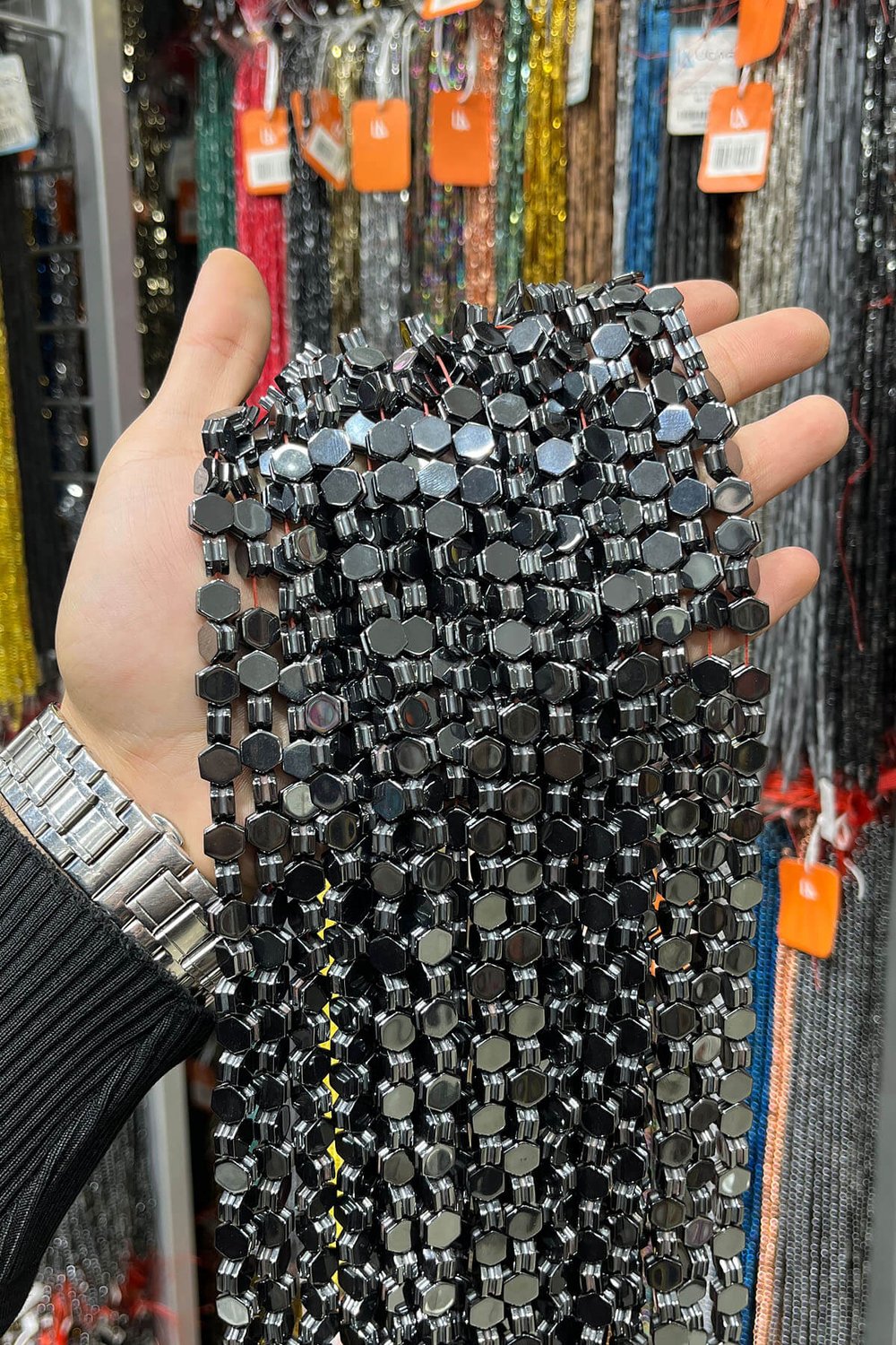 Hematit Taşı Altıgen Kanallı Kesim 8x5mm- Parlak Füme Doğal Taş Dizi