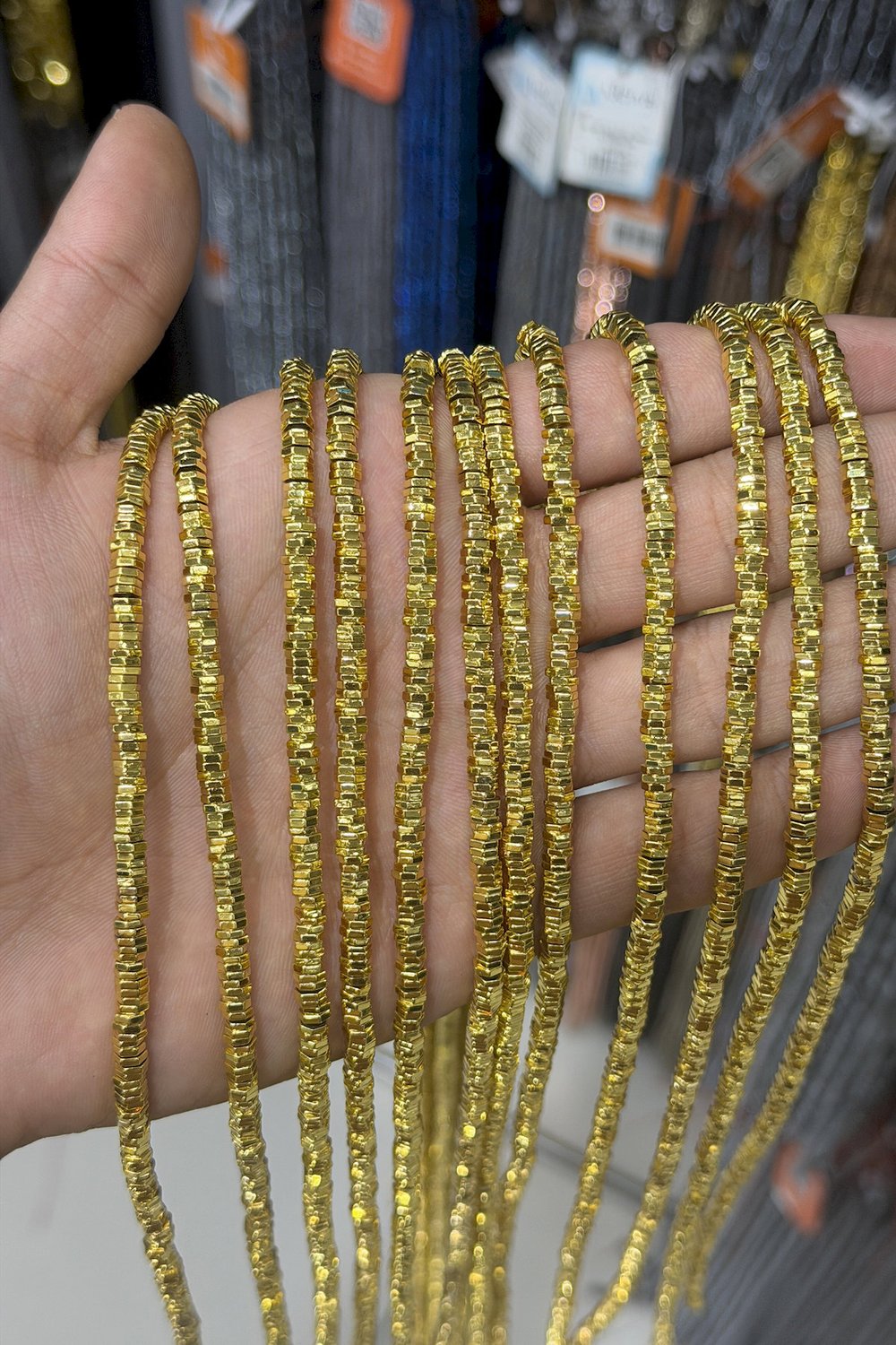 Hematit Taşı Altıgen Kesim Altın Sarı 4x1mm Doğal Taş Dizi