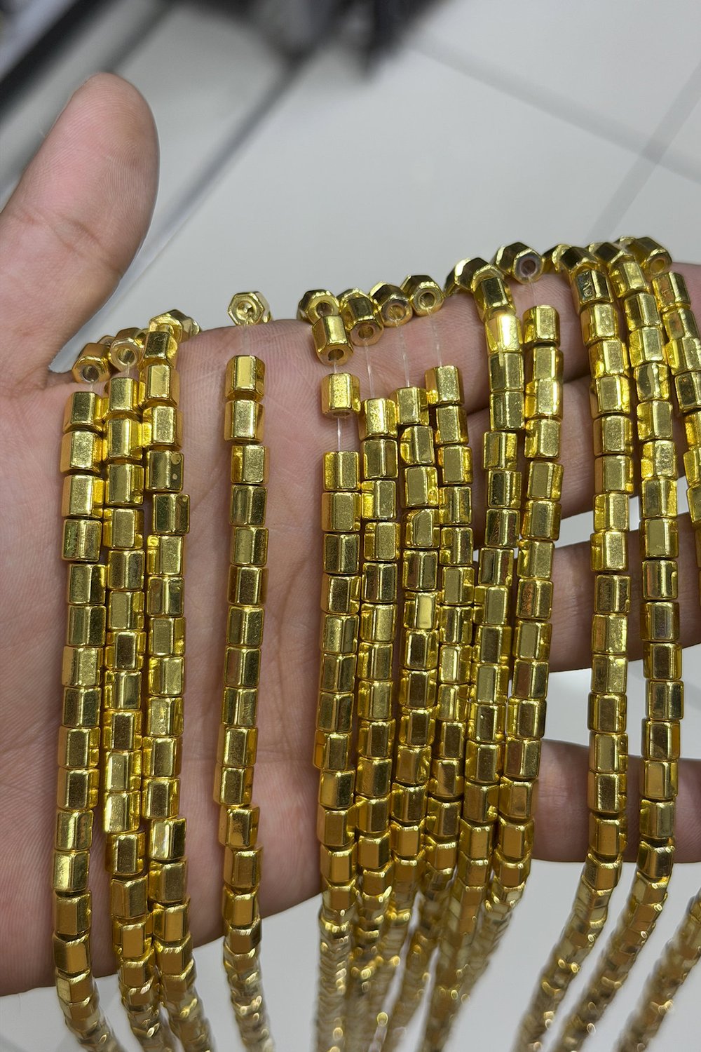 Hematit Taşı Altıgen Kesim Altın Sarı 6x6mm Doğal Taş Dizi