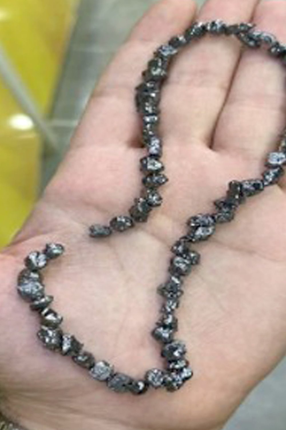 Hematit Taşı Amorf Kesim 6x9mm- Parlak Antik Sarı Doğal Taş Dizi