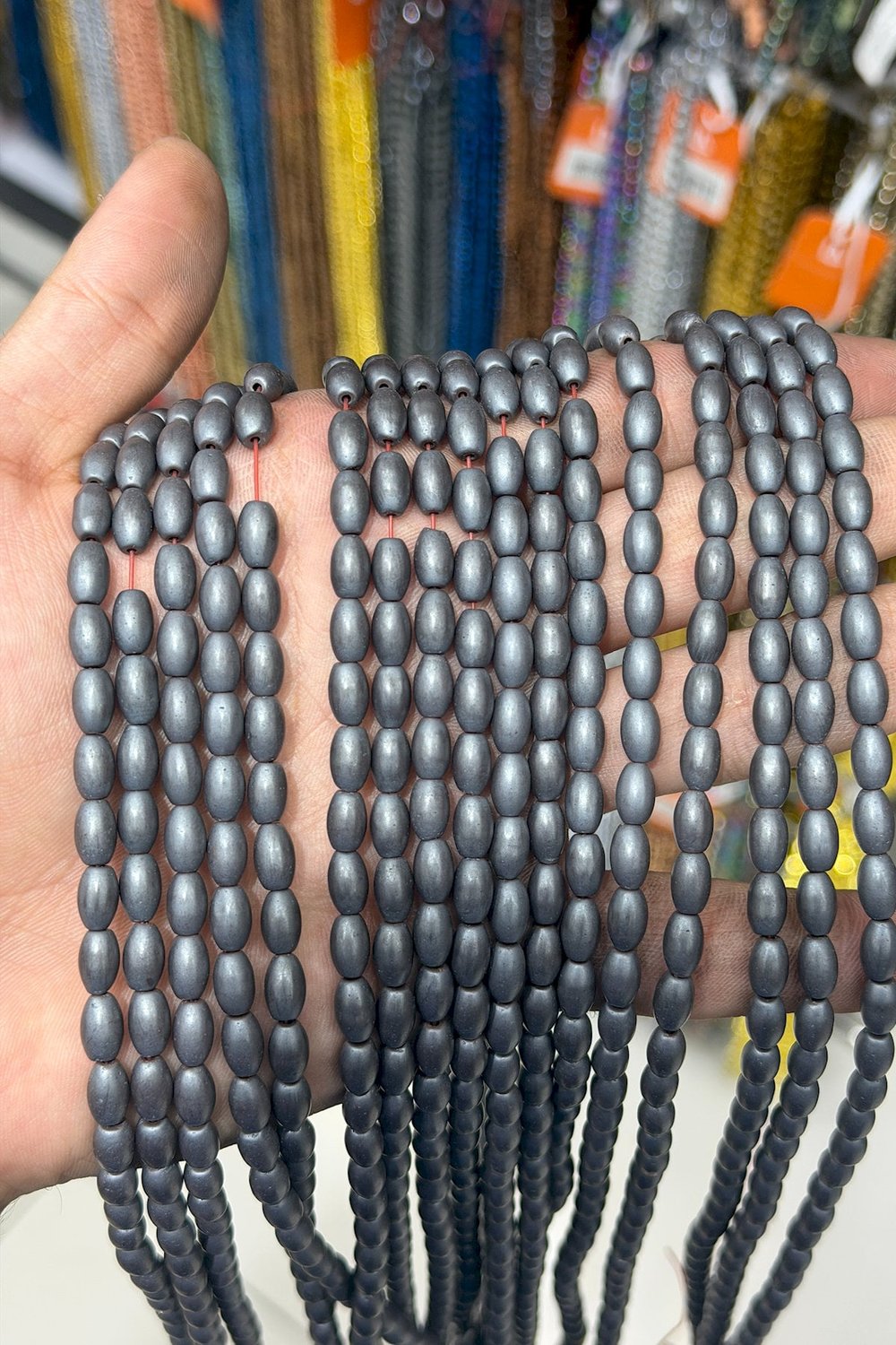 Hematit Taşı Arpa Kesim Mat Gri 5x8mm Doğal Taş Dizi