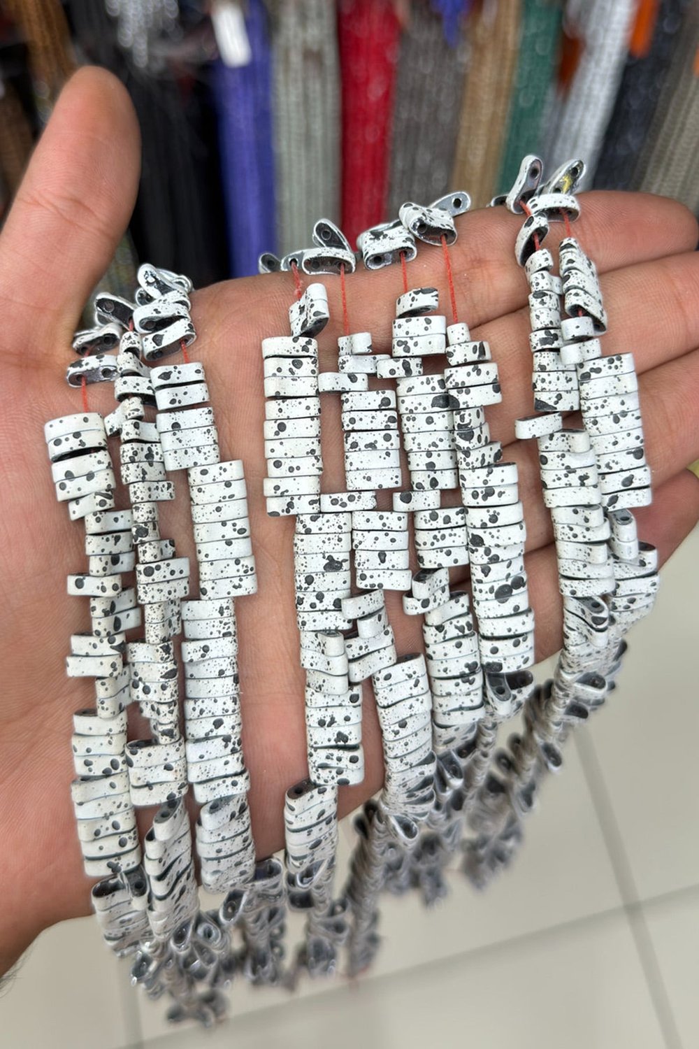 Hematit Taşı Beyaz 3x10mm Doğal Taş Dizi