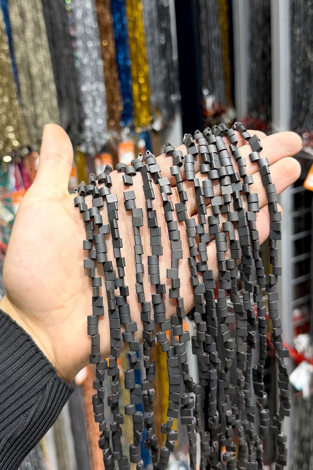 Hematit Taşı Bombeli Kesim 6x5mm- Mat Siyah Doğal Taş Dizi