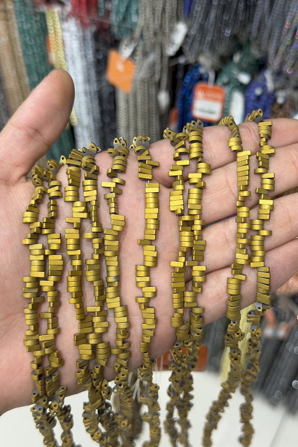 Hematit Taşı Bombeli Kesim Mat Gold 6x2mm Doğal Taş Dizi