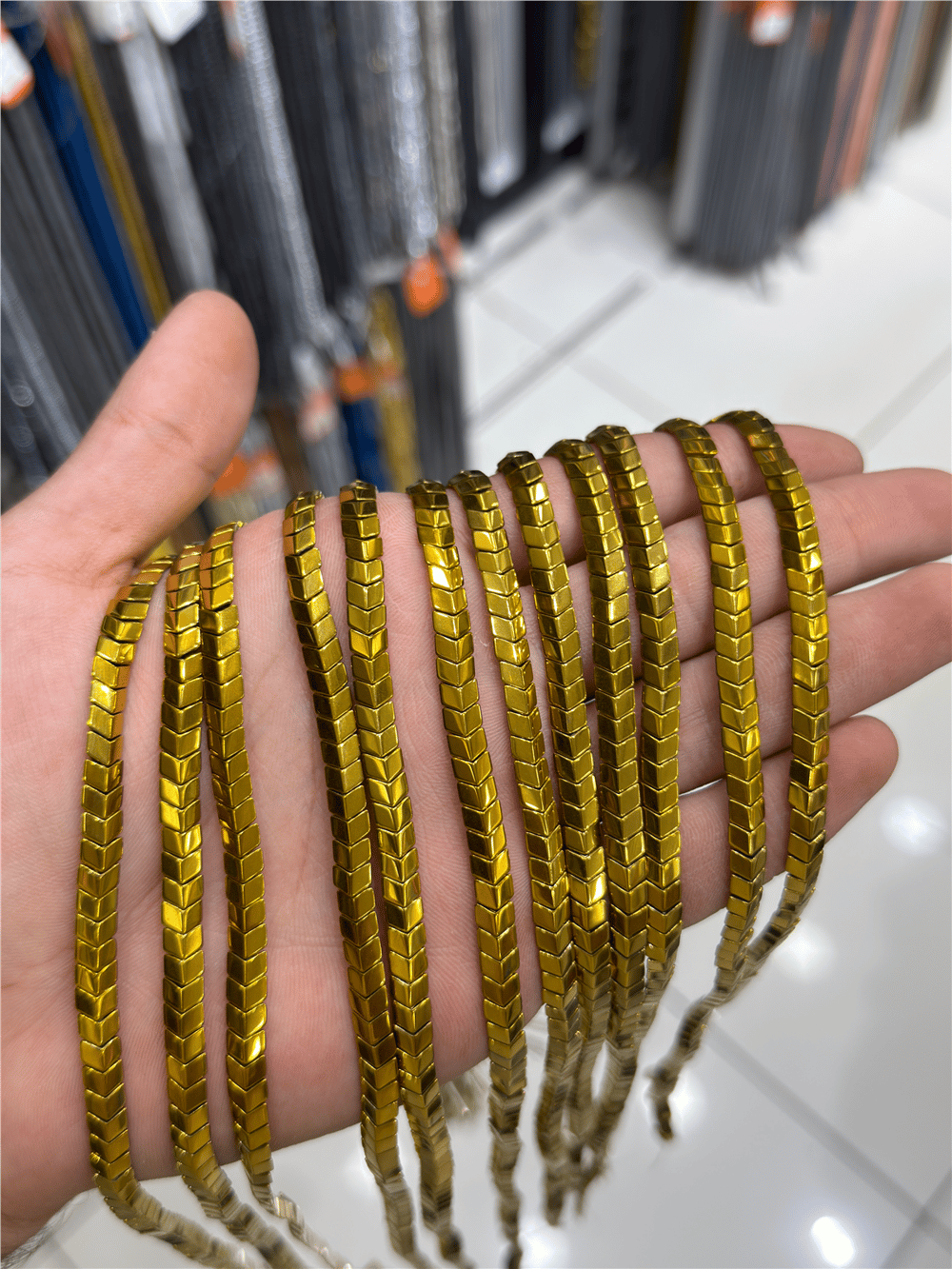 Hematit Taşı Bombeli Kesim Parlak Gold 6x3mm Doğal Taş Dizi