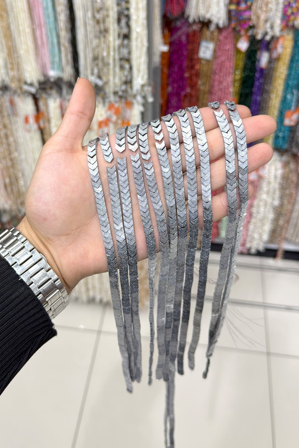 Hematit Taşı Çavuş Kesim 6x3mm- Parlak Gümüş Doğal Taş Dizi