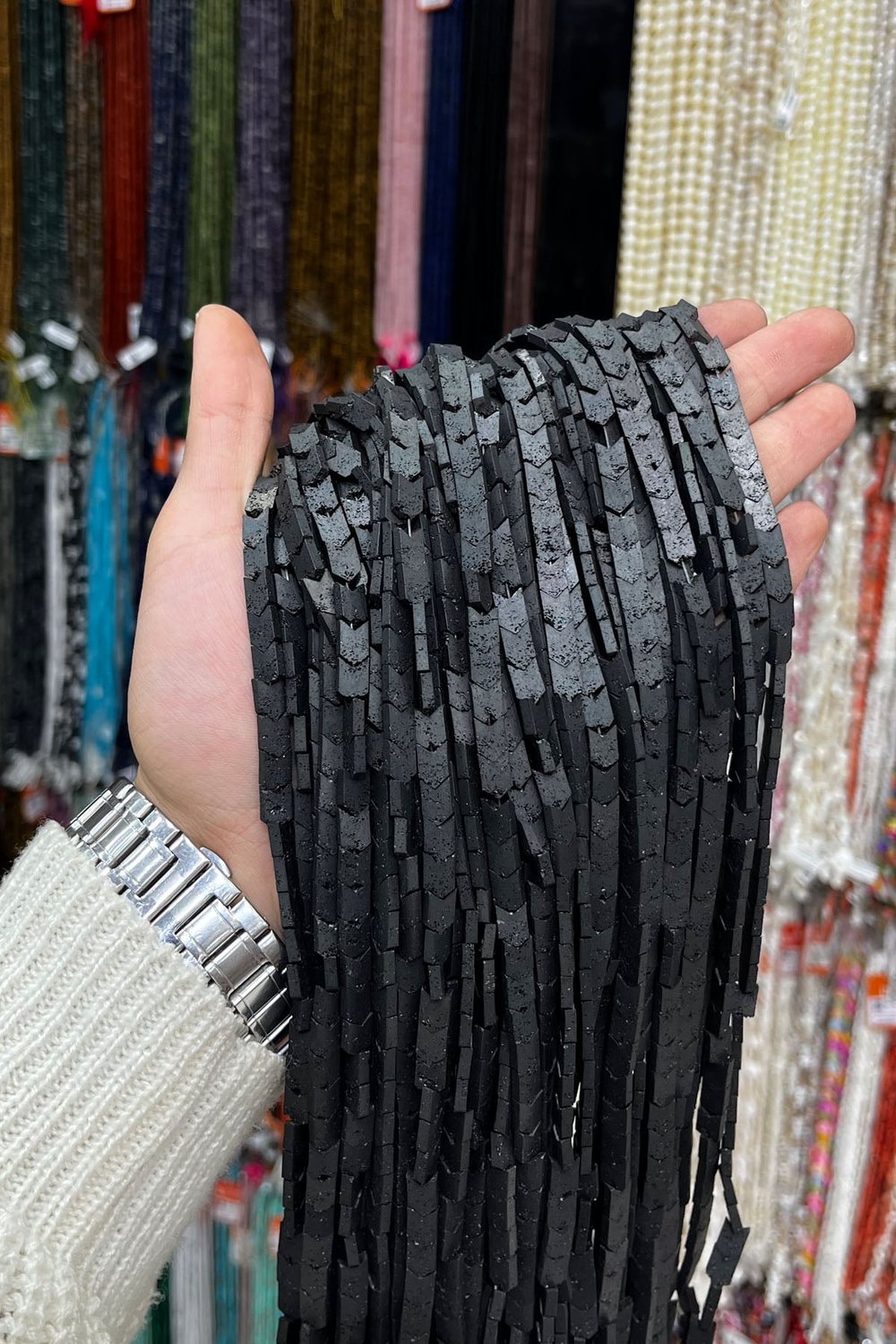 Hematit Taşı Çavuş Kesim Mat Siyah 6x6mm Doğal Taş Dizi