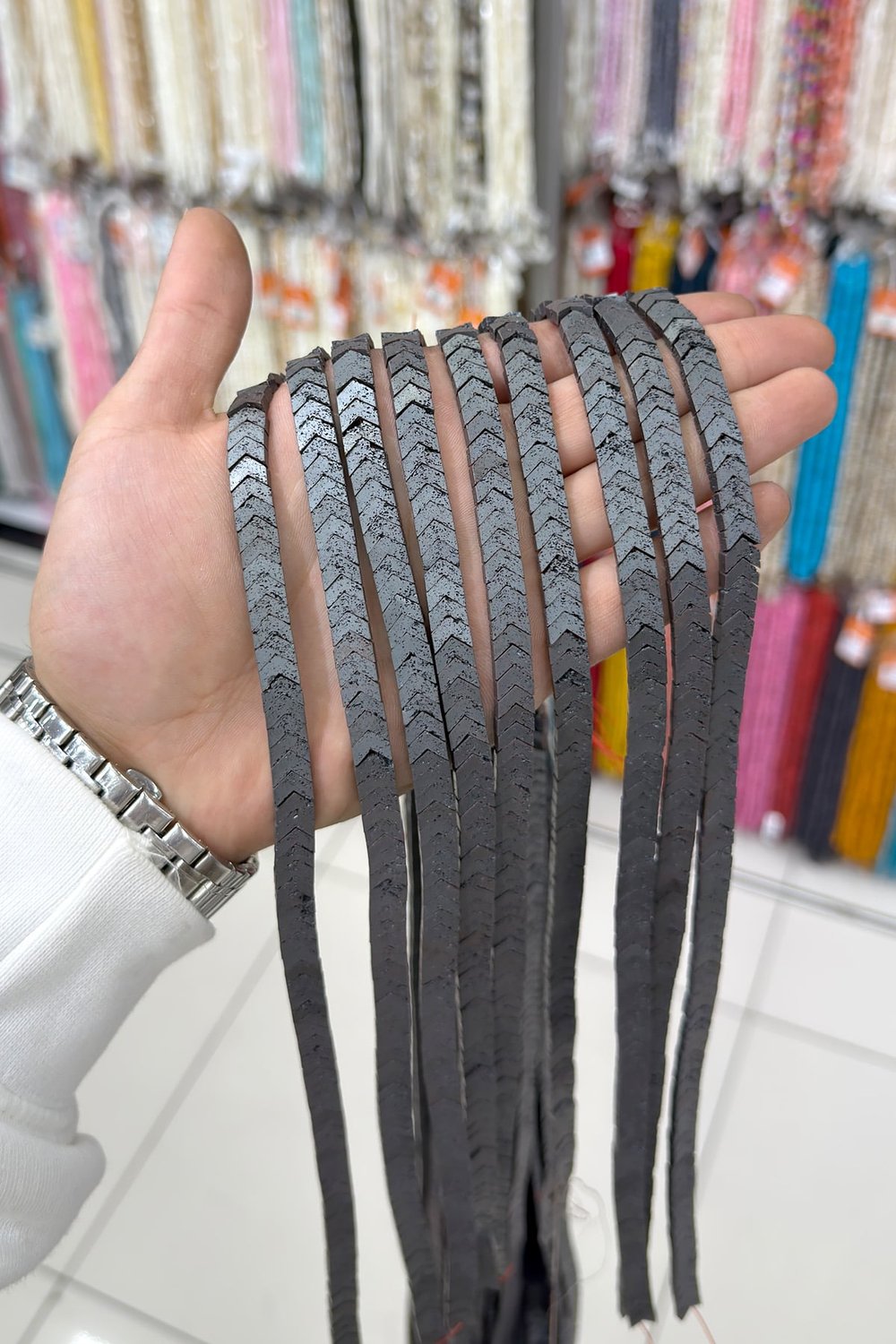 Hematit Taşı Çavuş Kesim Mat Gri 8x3mm Doğal Taş Dizi