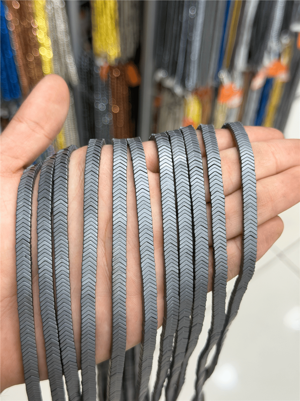 Hematit Taşı Çavuş Kesim Mat Gri 7x1mm Doğal Taş Dizi