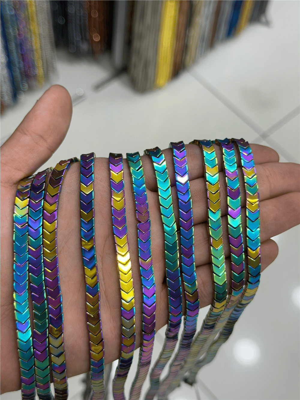 Hematit Taşı Çavuş Kesim Parlak Gökkuşağı 6x3mm Doğal Taş Dizi