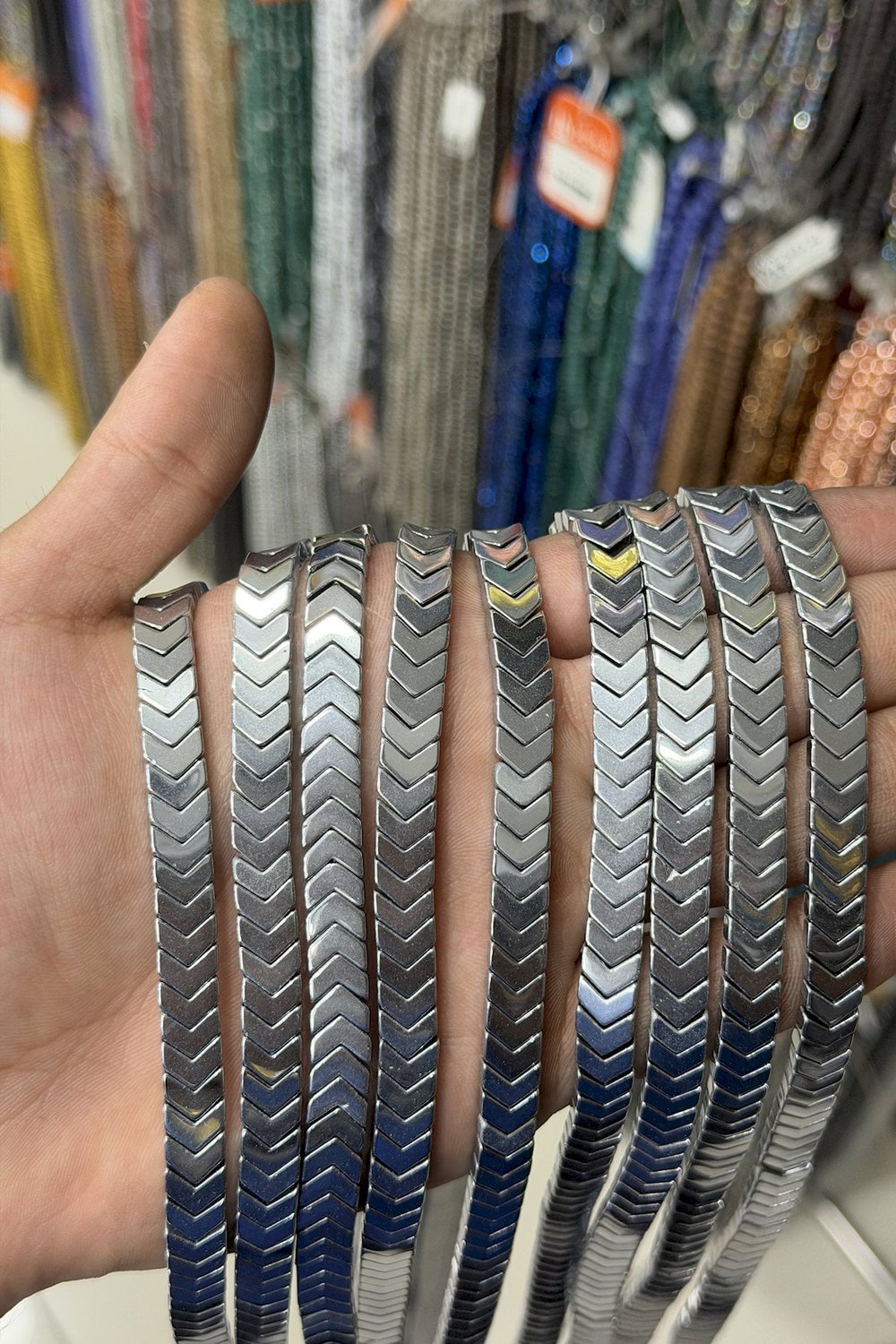 Hematit Taşı Çavuş Kesim Parlak Gümüş 8x3mm Doğal Taş Dizi