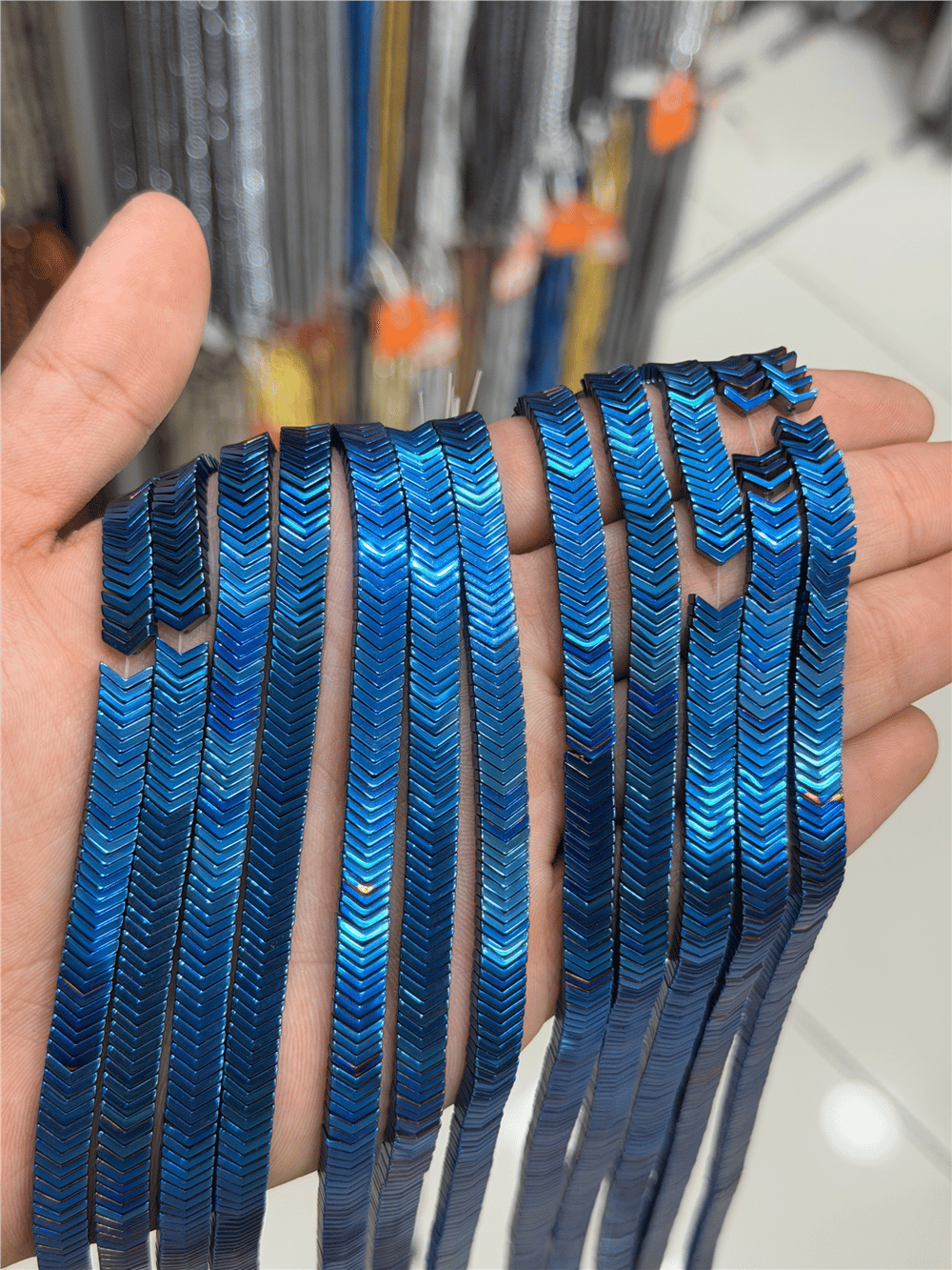 Hematit Taşı Çavuş Kesim Parlak Mavi 7x1mm Doğal Taş Dizi