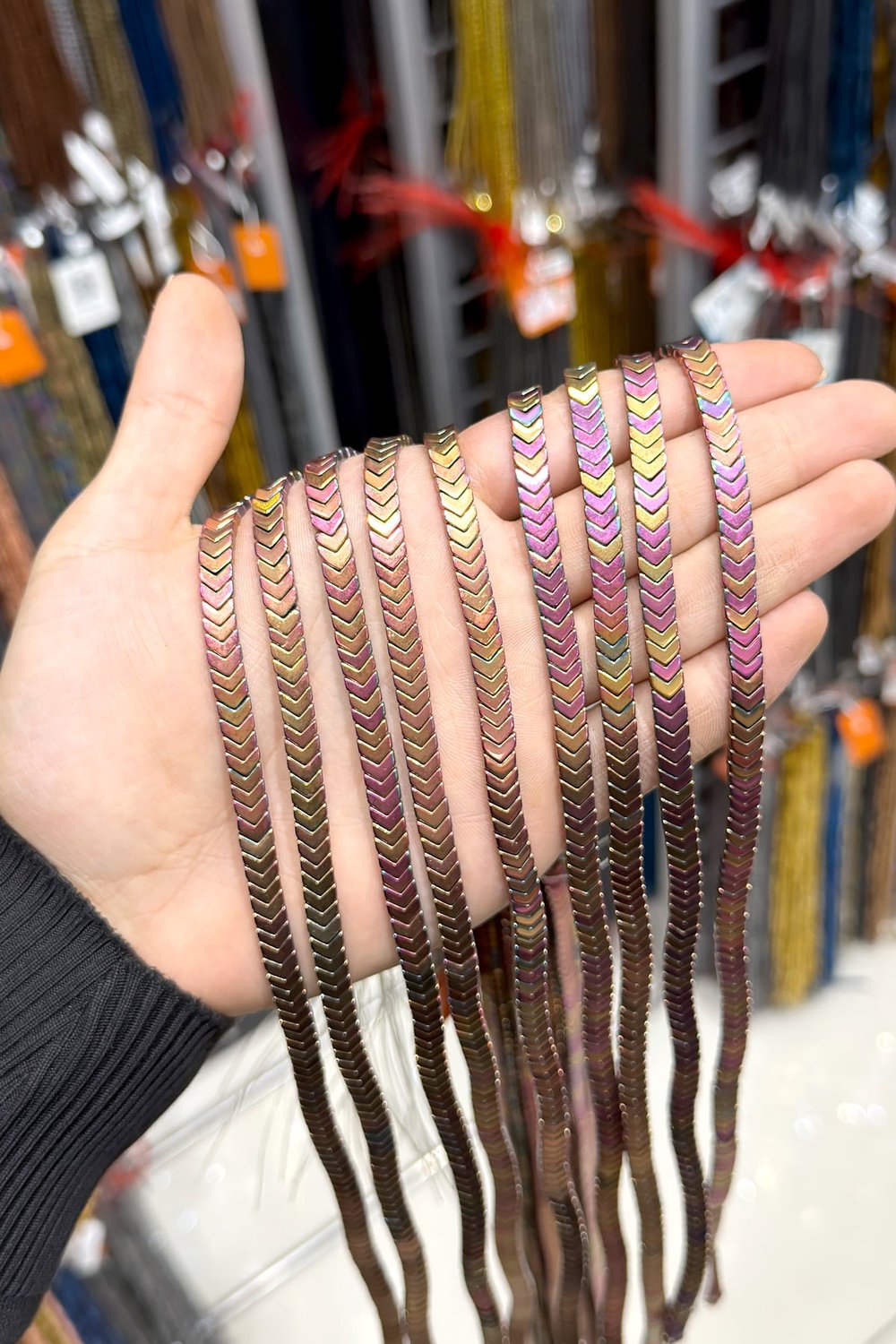 Hematit Taşı Çavuş Kesim Parlak Siyah 7x2mm Doğal Taş Dizi