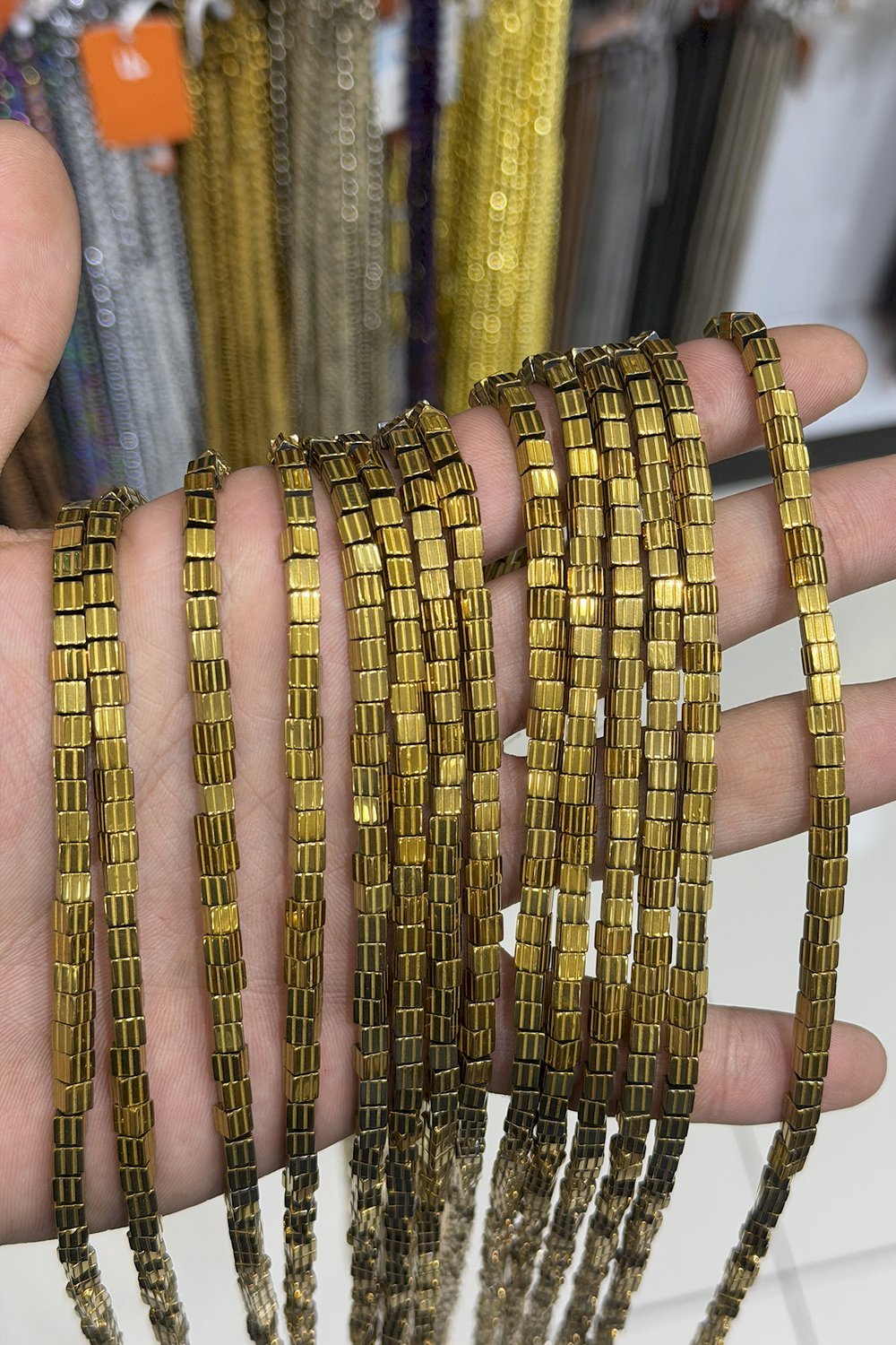 Hematit Taşı Çizgili Kesim Parlak Gold 4x4mm Doğal Taş Dizi