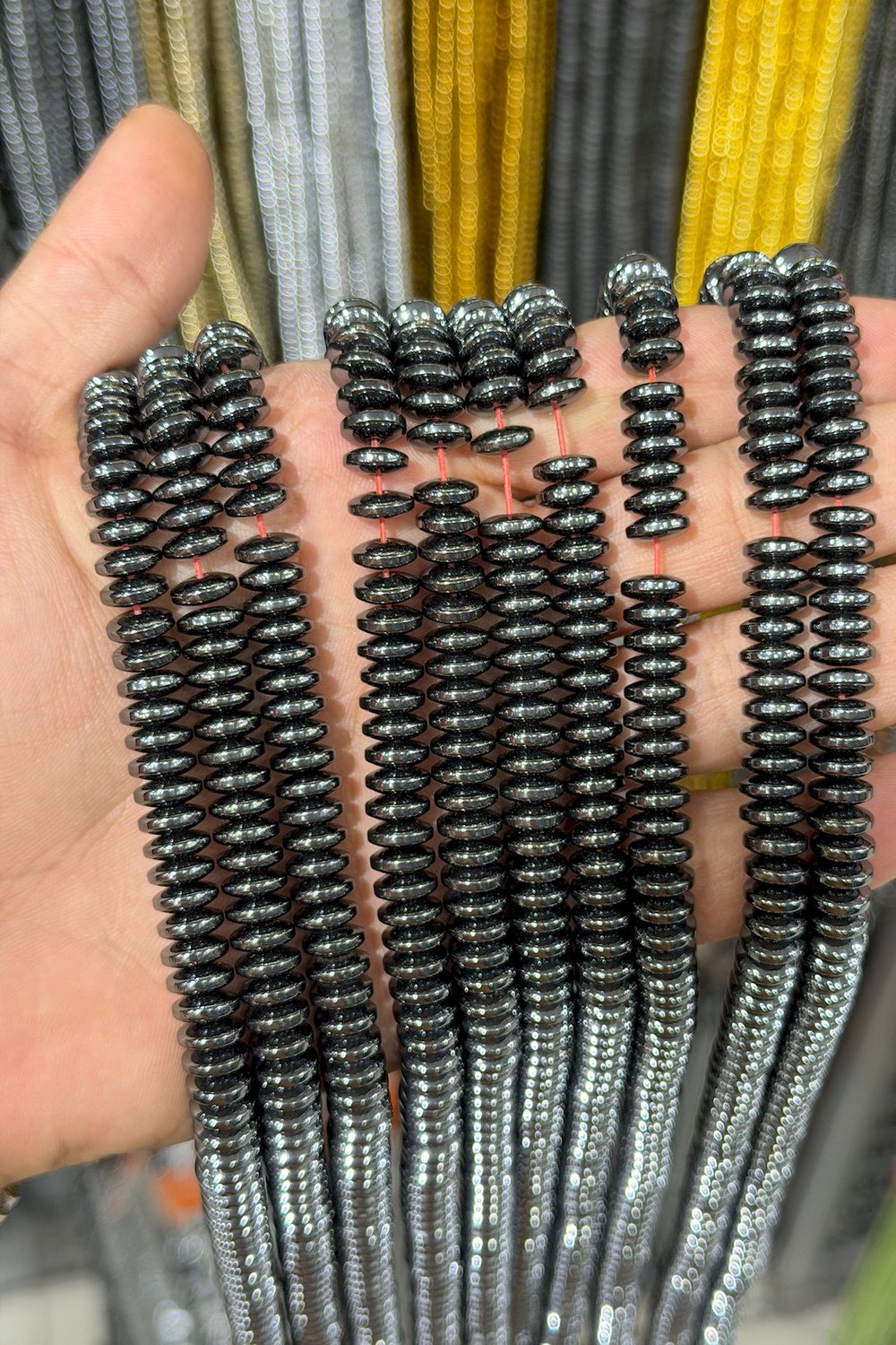 Hematit Taşı Daire Kesim Parlak Füme 8x3mm Doğal Taş Dizi