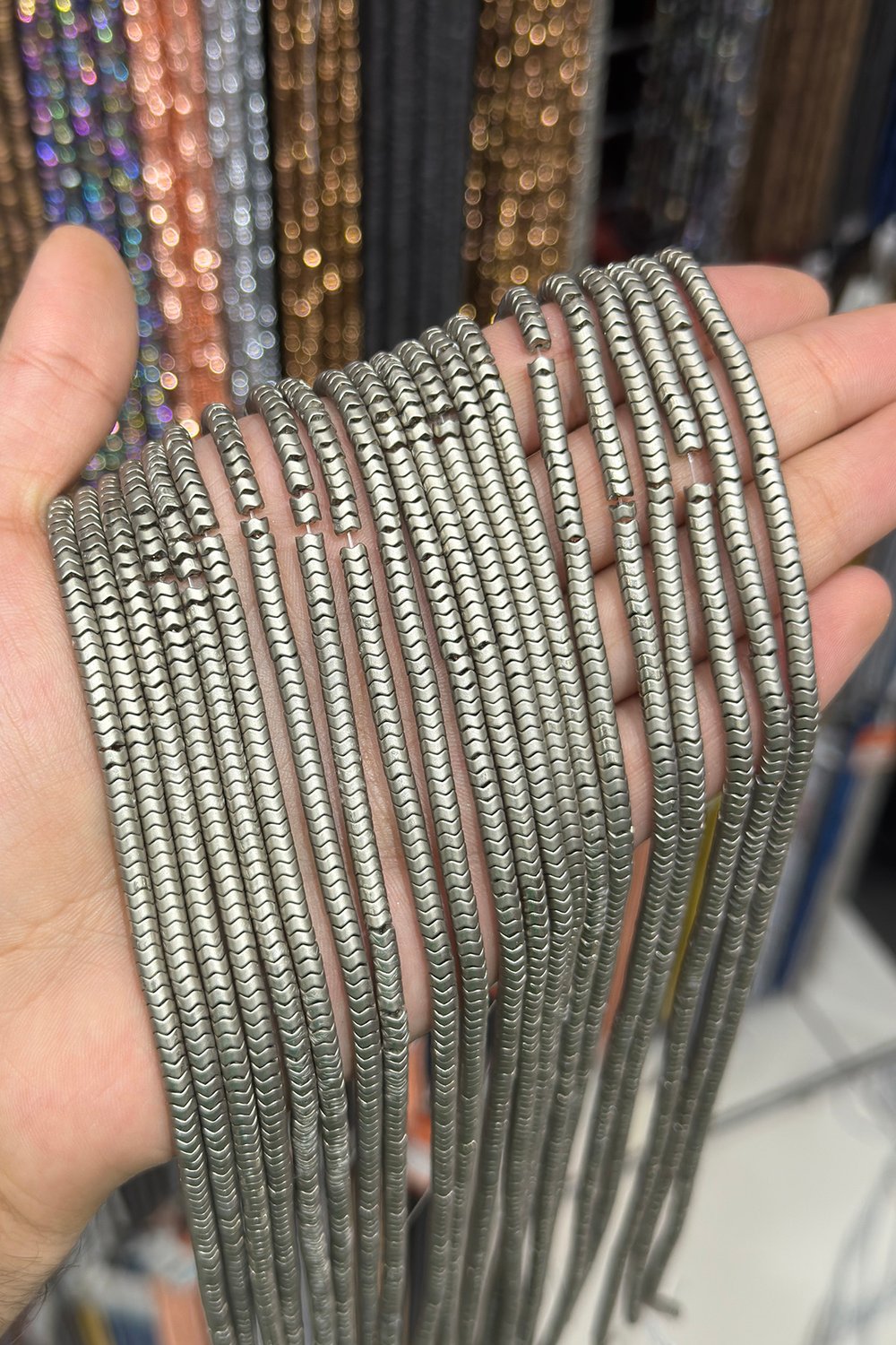 Hematit Taşı 4x2mm Dalgalı Rondela Kesim Doğal Taş Diziler