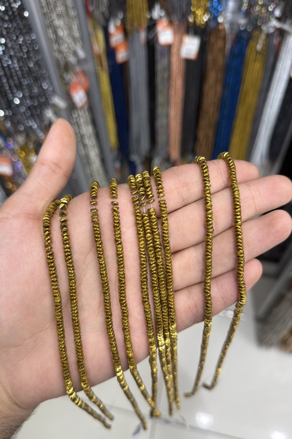 Hematit Taşı Dalgalı Kesim Parlak Gold 4x1mm Doğal Taş Dizi